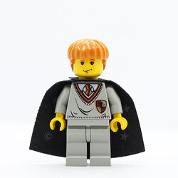 Ron Weasley, Gryffindor Shield Torso, Black Cape with Stars