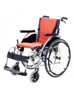 รถเข็นอลูมินัมอัลลอยด์คาร์ม่า S-Ergo 125 ( WheelChair KARMA S-Ergo 125) ถอดชิ้นส่วนได้ ที่พักแขนยกเปิดขึ้นได้ สะดวกต่อการเคลื่อนย้ายผู้ใช้งาน นั่งสบาย รองรับน้ำหนักสูงสุด 115 กิโลกรัม