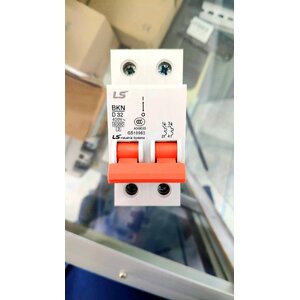 เบรคเกอร์/กันฟ้าผ่า