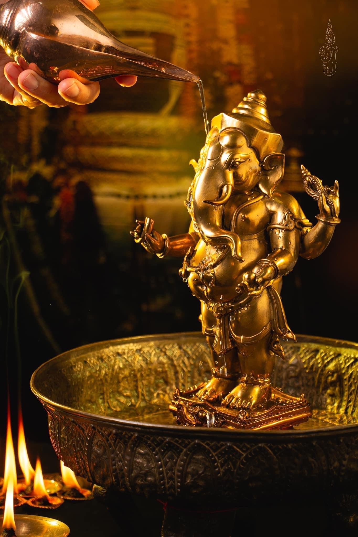 พระพิฆเนศ เทวรูปสรงน้ำ พระวินายักจตุรถีคเณศวร์ สูง 12 นิ้ว (หมายเลข6)