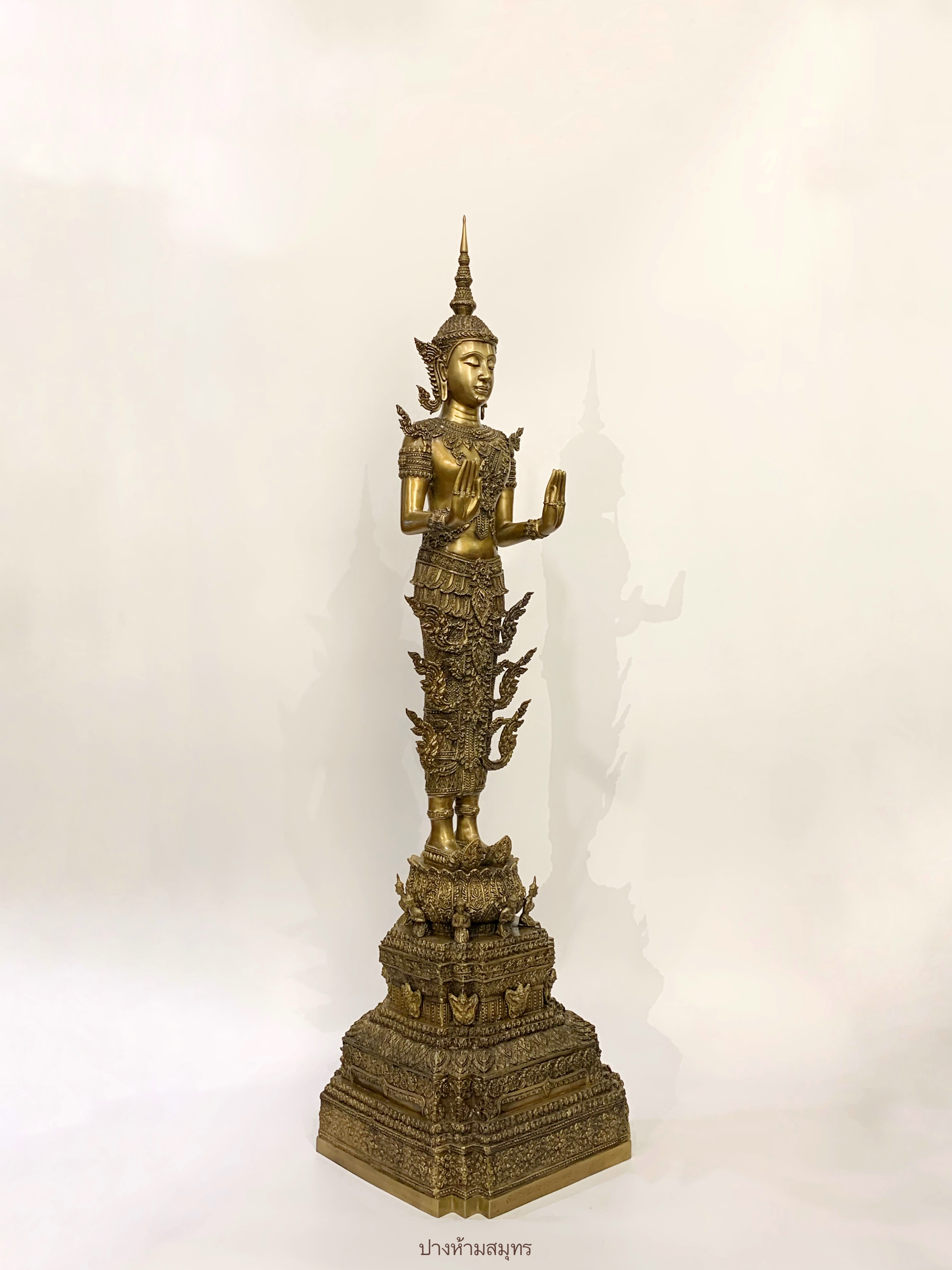 พระพุทธรูป ปางห้ามสมุทร ทรงเครื่องจักรพรรดิ์ หน้าตัก 9 นิ้ว