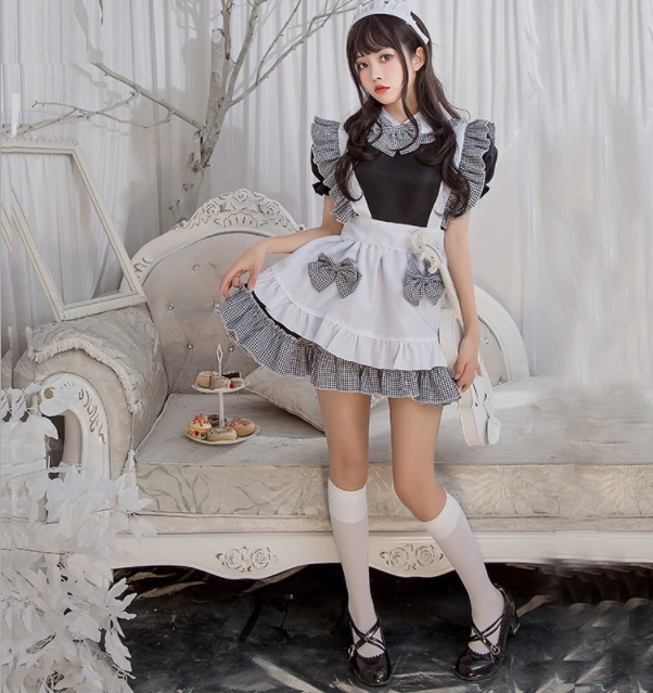 ชุดmaid ชุดสาวเสิร์ฟ ขาวดำ แต่งโบว์ลายสก๊อตขาวดำเล็กๆ