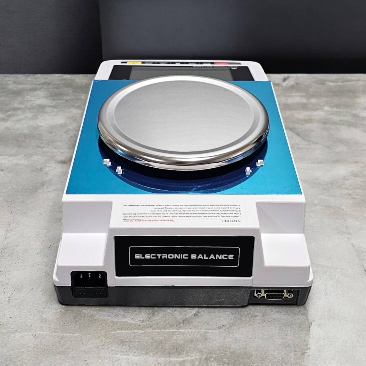 เครื่องชั่งละเอียด 5200 g. ค่าละเอียด 0.01 g. (ต่อคอมพิวเตอร์)