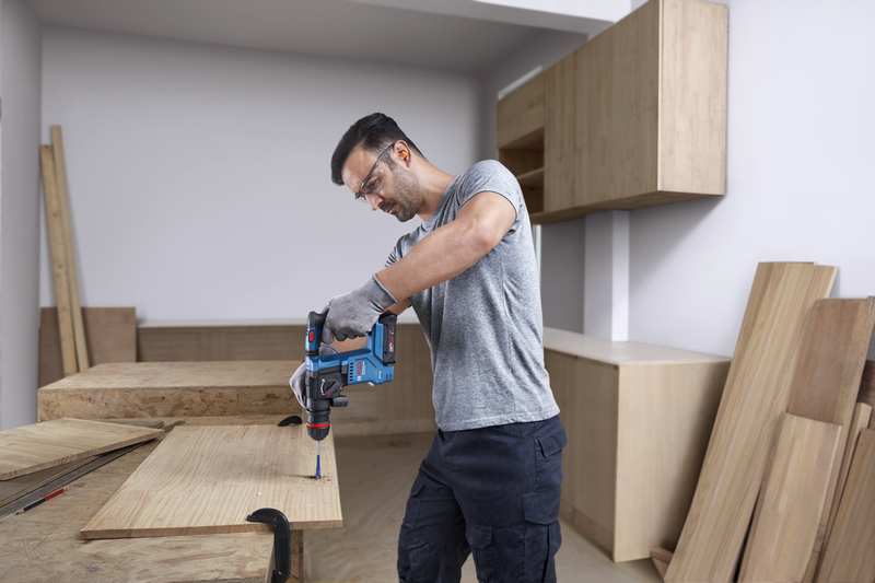 Bosch รุ่น GBH 18V-18 X สว่านโรตารี่ไร้สายระบบ ONECHUCK