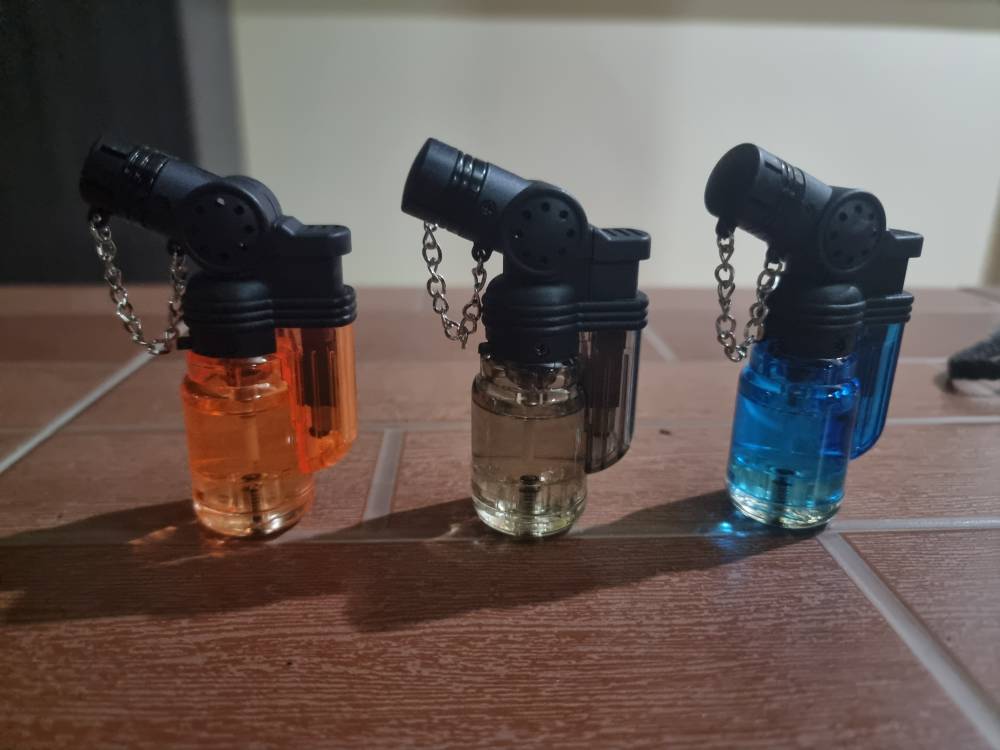 ไฟแช็คฟู่ แรง (ทนลม)