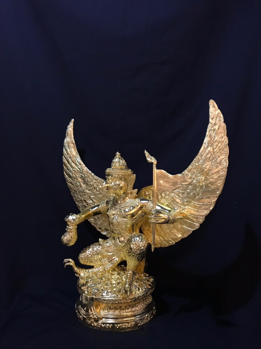 พญาครุฑ รุ่น ขุมทรัพย์มหาเทพ รวย ๑๐๐ๆ ๑๐๐ ล้าน