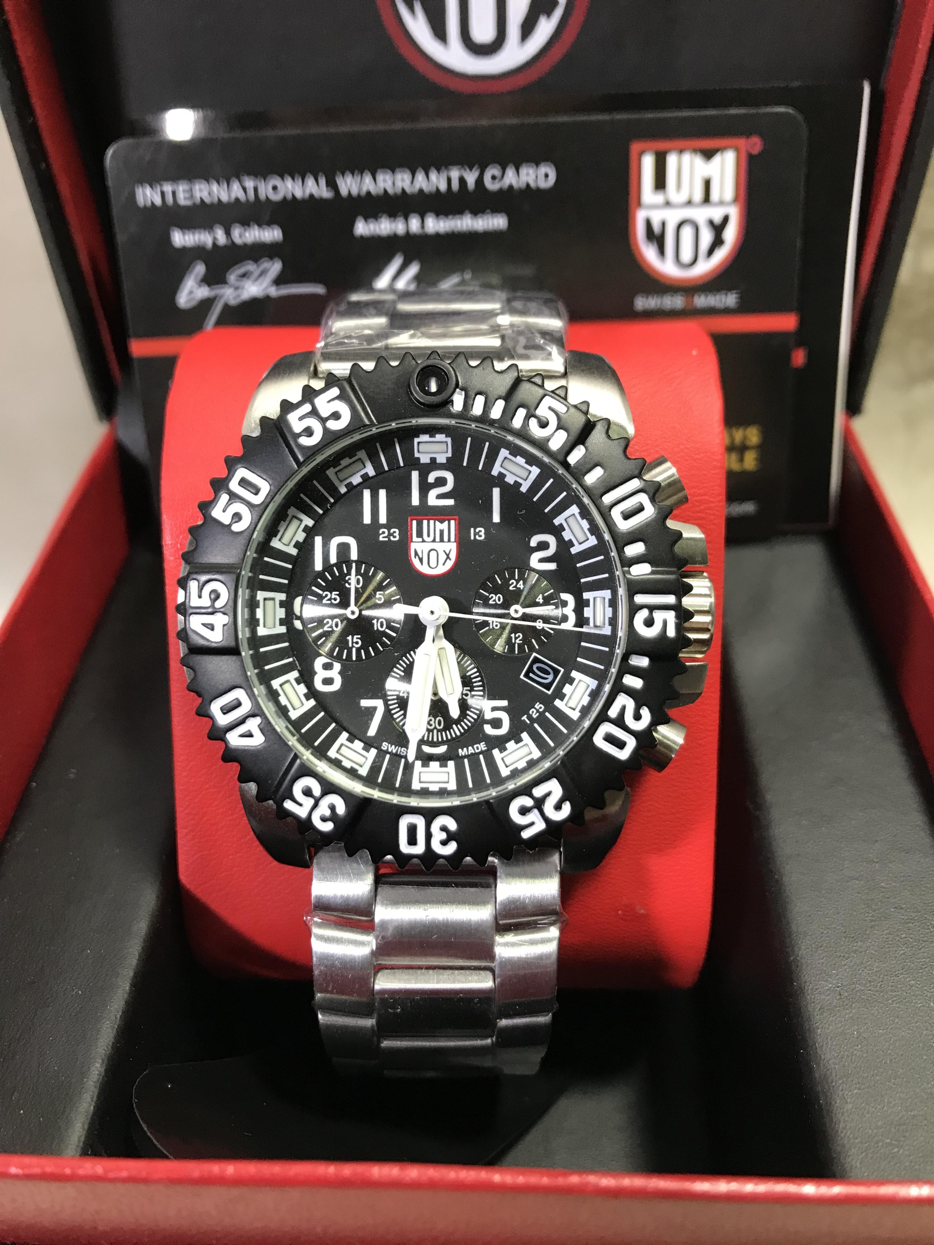 Luminox