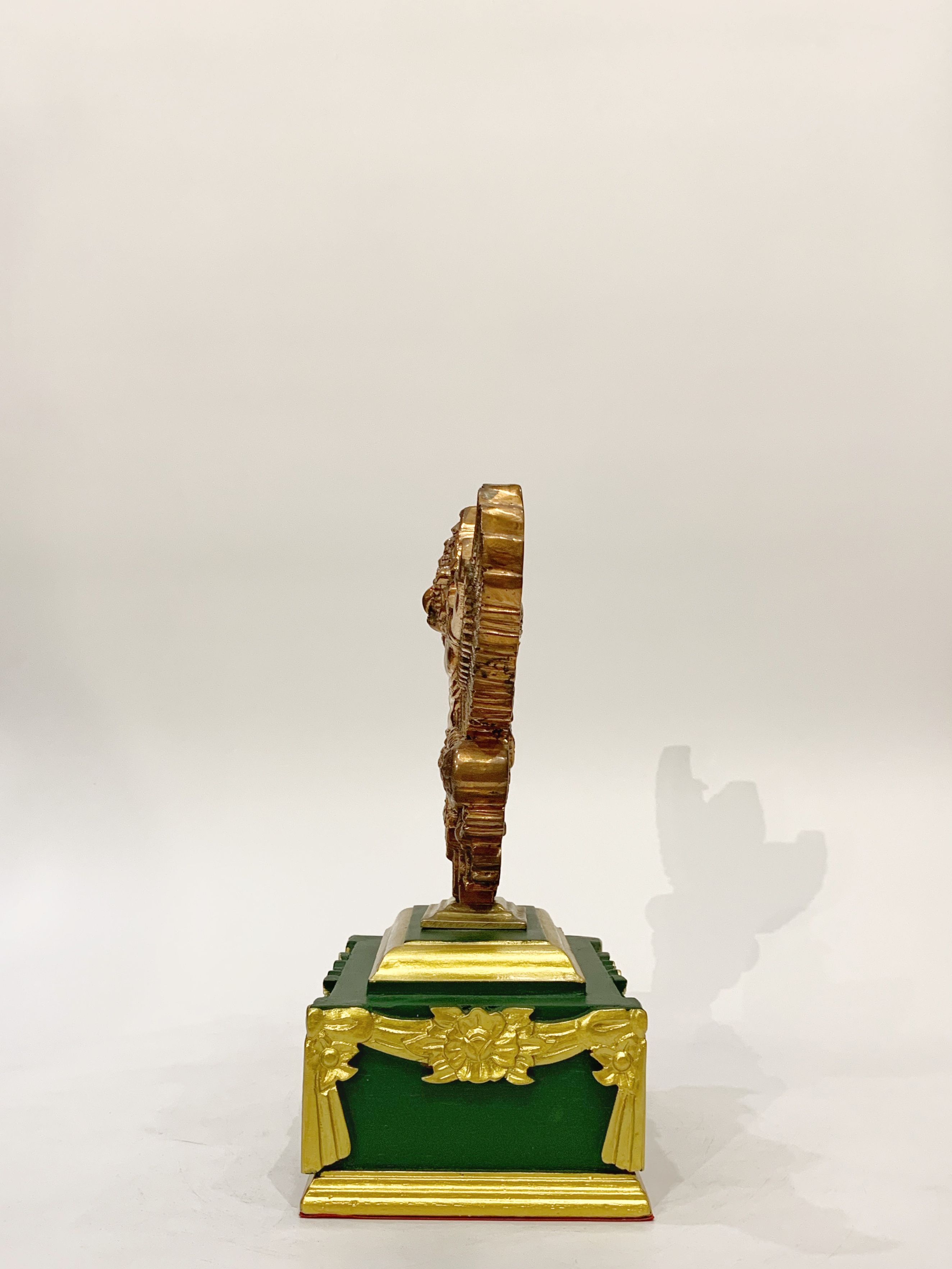 พญาครุฑองค์บูชา รุ่น เปิดขุมทรัพย์