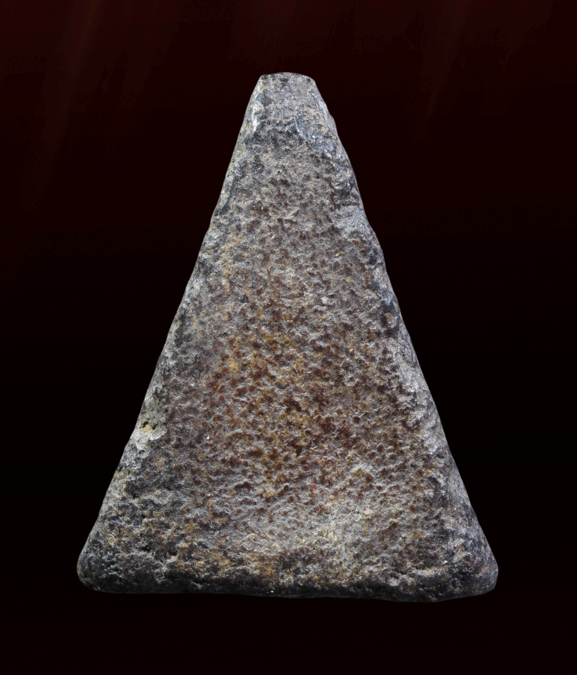 พระนางพญา พิมพ์เข่าโค้ง