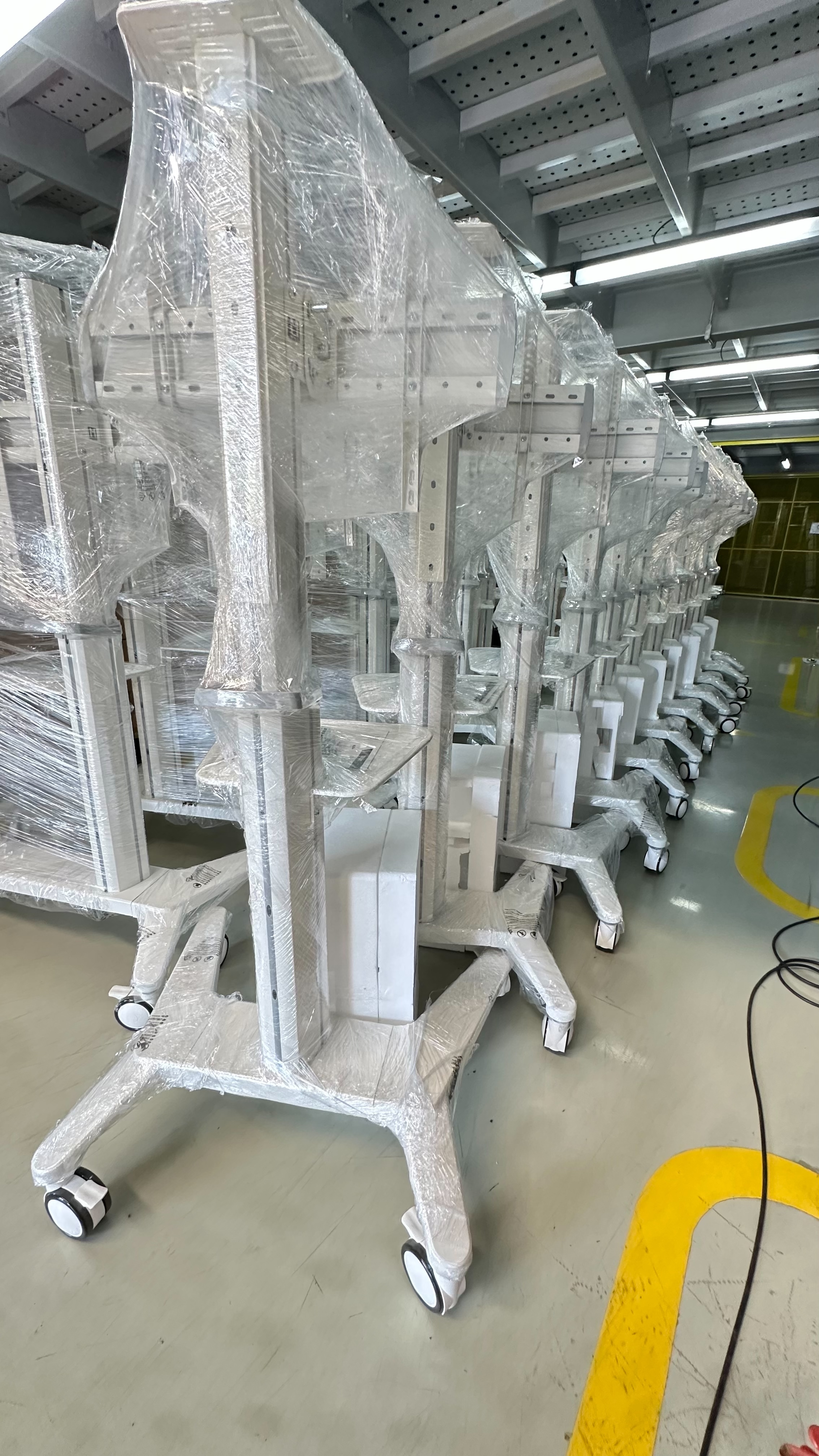 JMTVSTAND MT-F9200ขาตั้งพื้นทีวีมีล้อเลื่อน วัสดุอลูมิเนียม {สีขาว} รูปทรงสวยงาม ทันสมัย รองรับทีวีขนาด 37"-75"นิ้ว{รับประกัน 3ปี0964746498 }