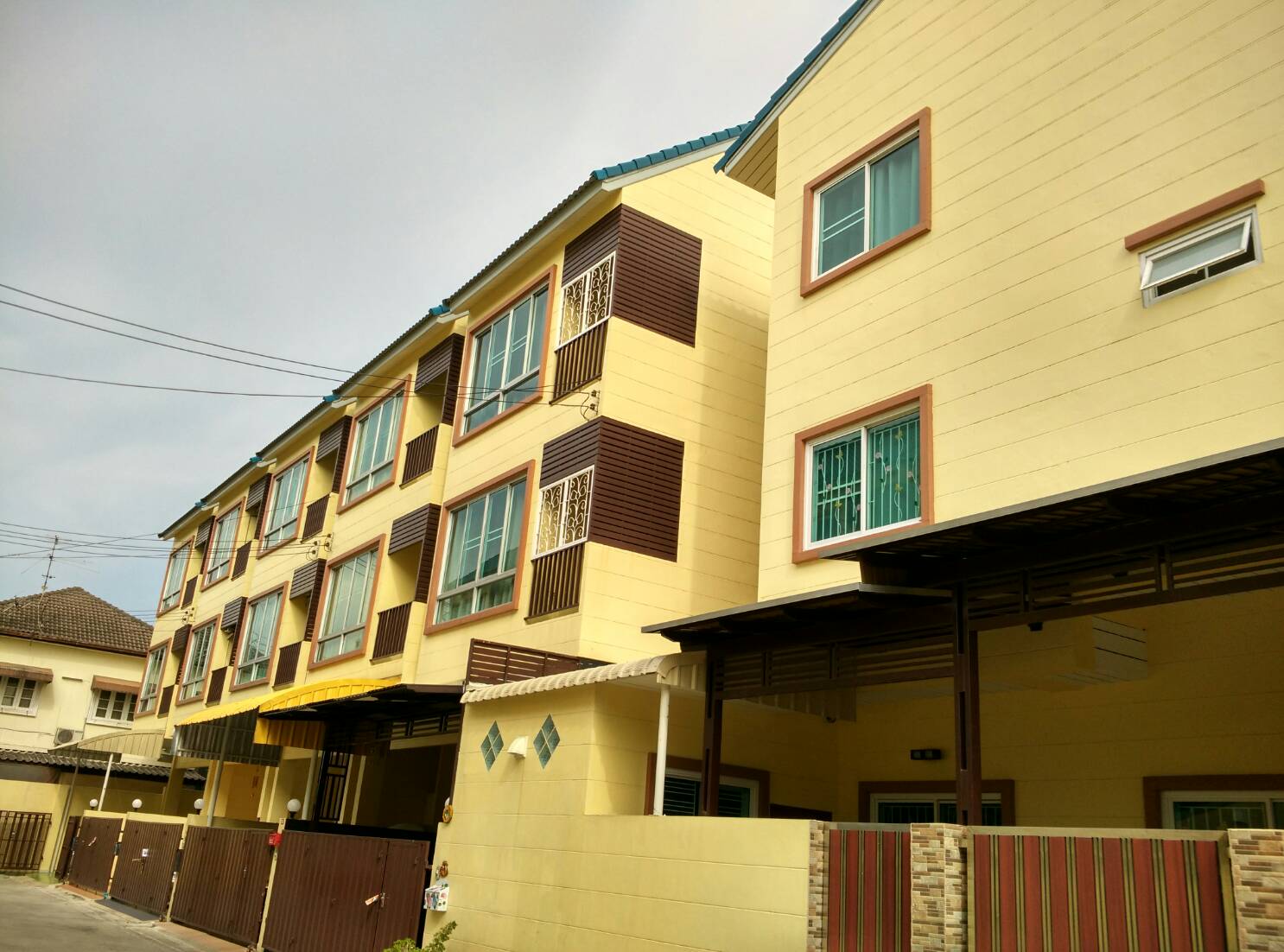 Barn Bangpo โครงการ บ้านบางโพ ( MRT เตาปูน - บางซื่อ ) ชีวิตรื่นรมย์ใจกลางเมือง กรุงเทพมหานคร