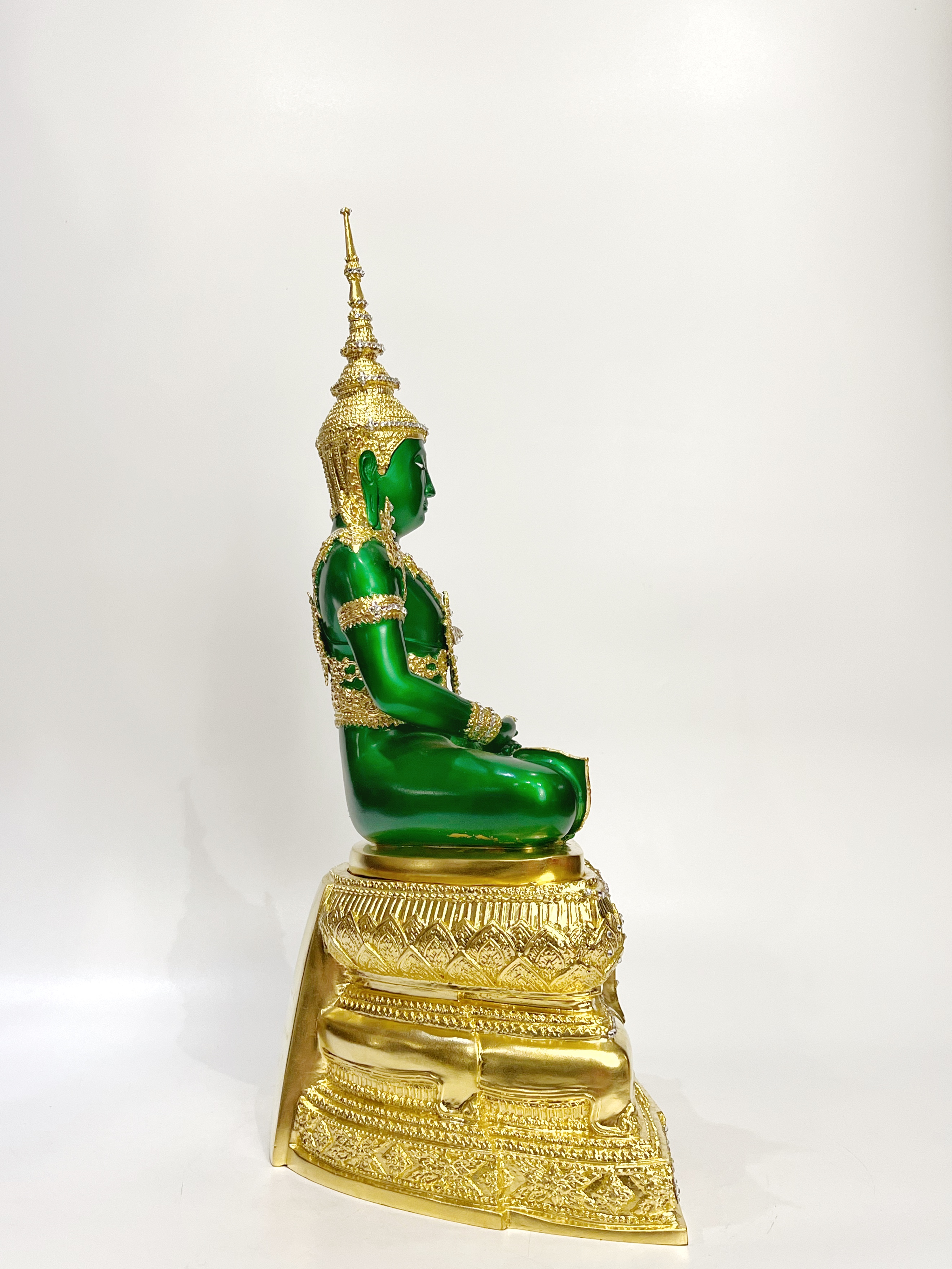 พระแก้วมรกต ทรงเครื่องฤดูร้อน หน้าตัก 9 นิ้ว