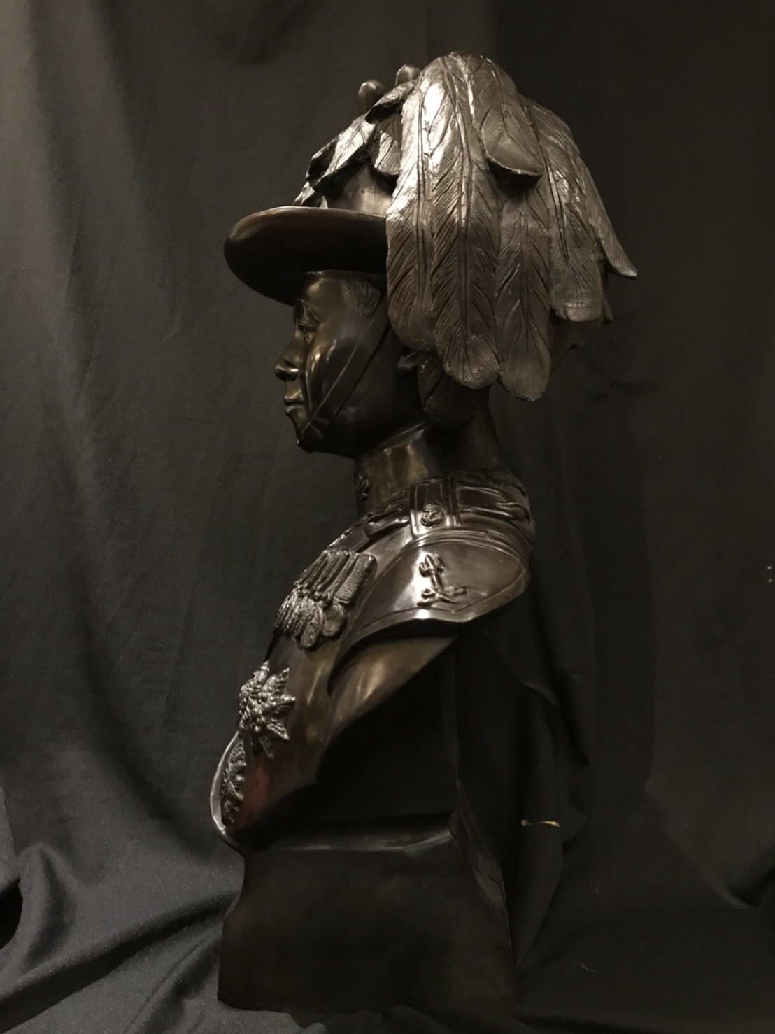 รัชกาลที่ 6 ครึ่งพระองค์ (ขนาดเท่าครึ่ง)