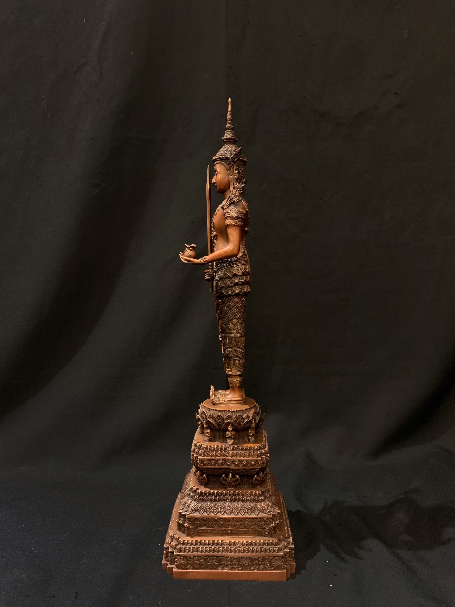 พระคลังมหาสมบัติ ทรงเครื่องจักพรรดิ์ หน้าตัก 5 นิ้ว