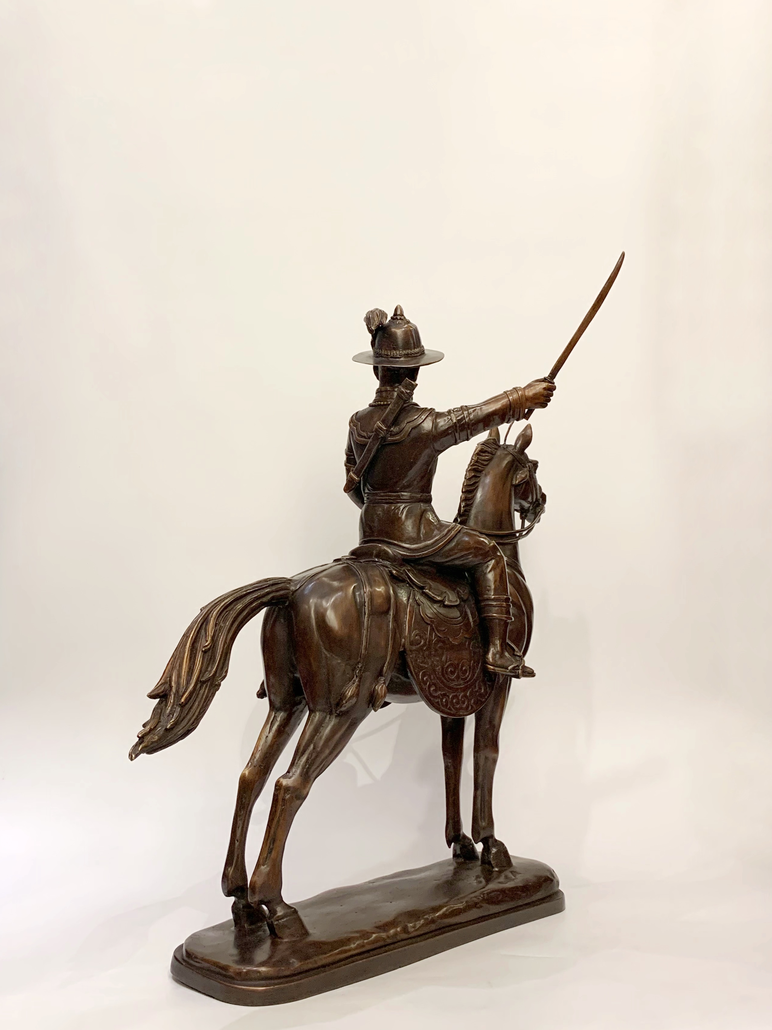 พระเจ้าตากสินมหาราช ทรงม้า หน้าตัก 9 นิ้ว