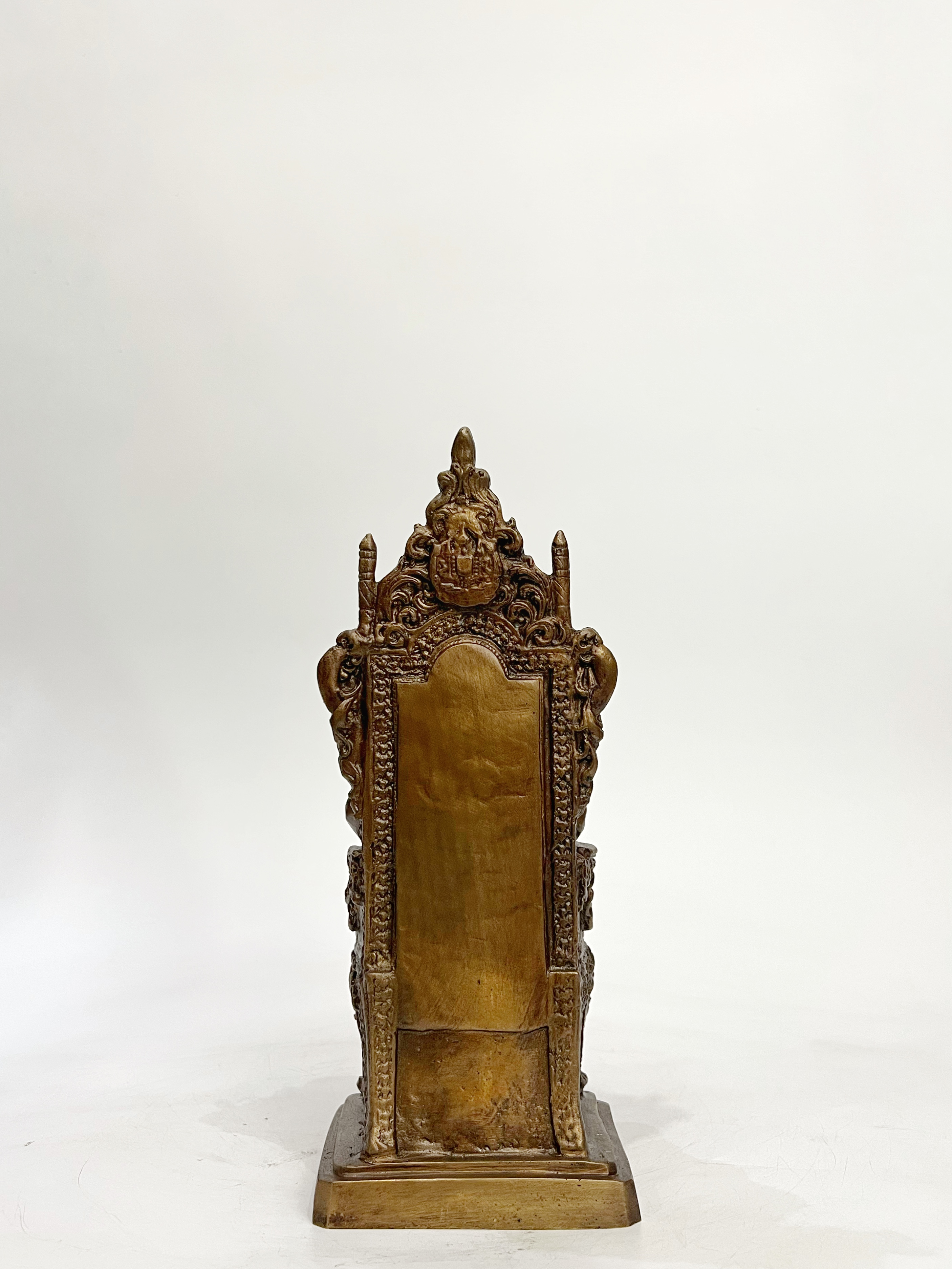 รัชกาลที่ 5 นั่งบัลลังก์ หน้าตัก 5 นิ้ว