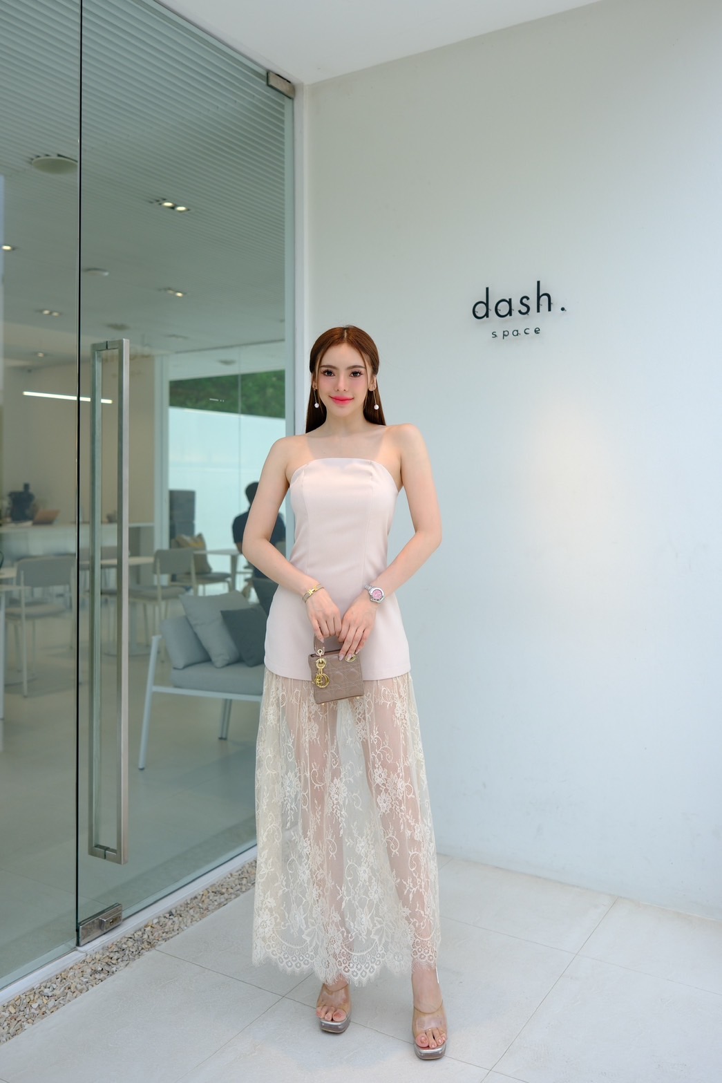 #9032 Teliy Dress เดรสเกาะอกผ้าพรีเมี่ยมซับในทั้งตัว แต่งชายลูกไม้ ทรงสวย งานซิปซ่อน thitiya