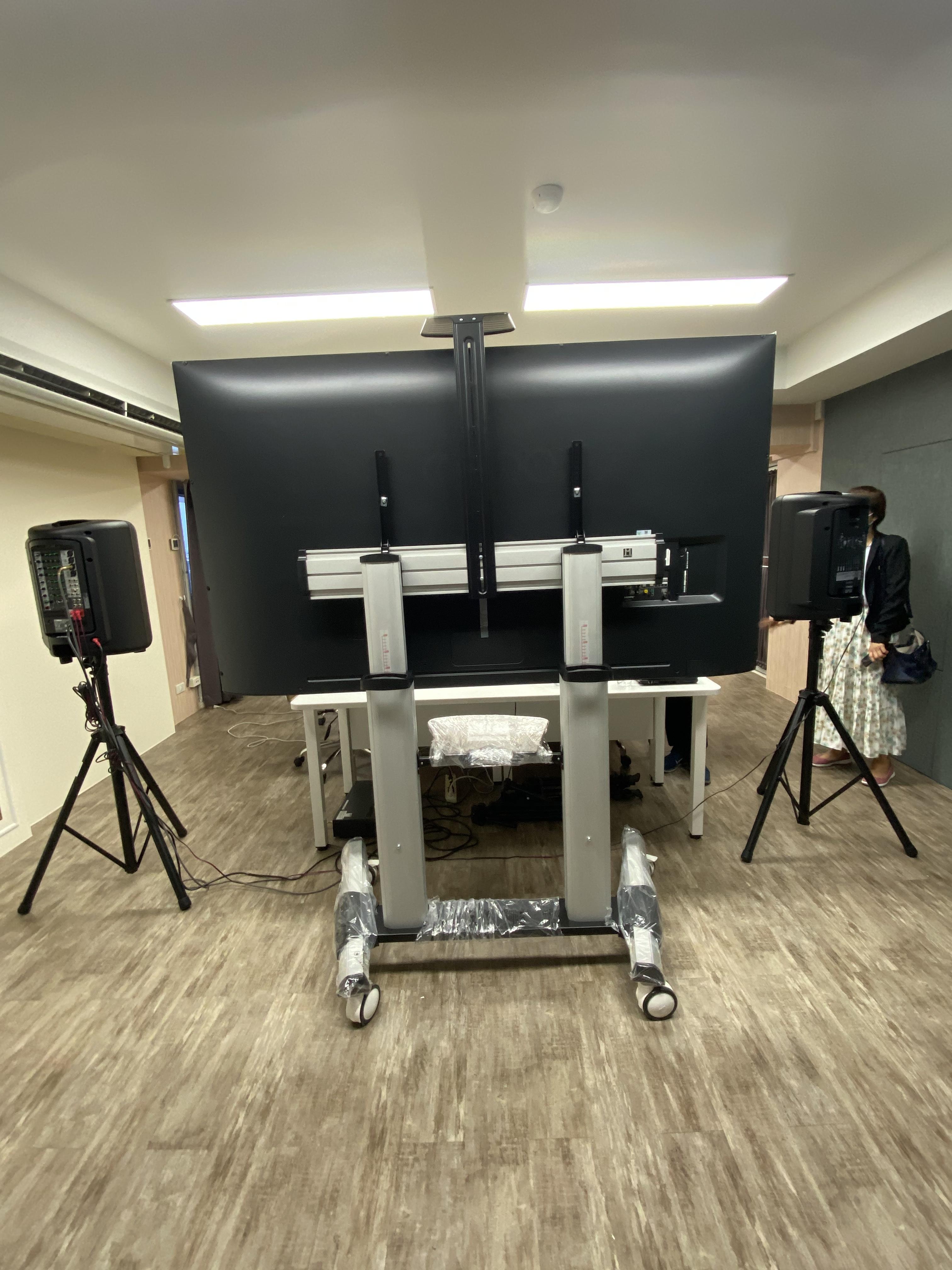 JMTVSTAND MT-F8200 ขาตั้งพื้นทีวีมีล้อเลื่อน(TV Stand) วัสดุ Aluminium อลูมิเนียม แบบล้อเลื่อนปรับสูง/ต่ำได้ 55"-98" นิ้ว{รับประกันสินค้า 3 ปี}0964746498