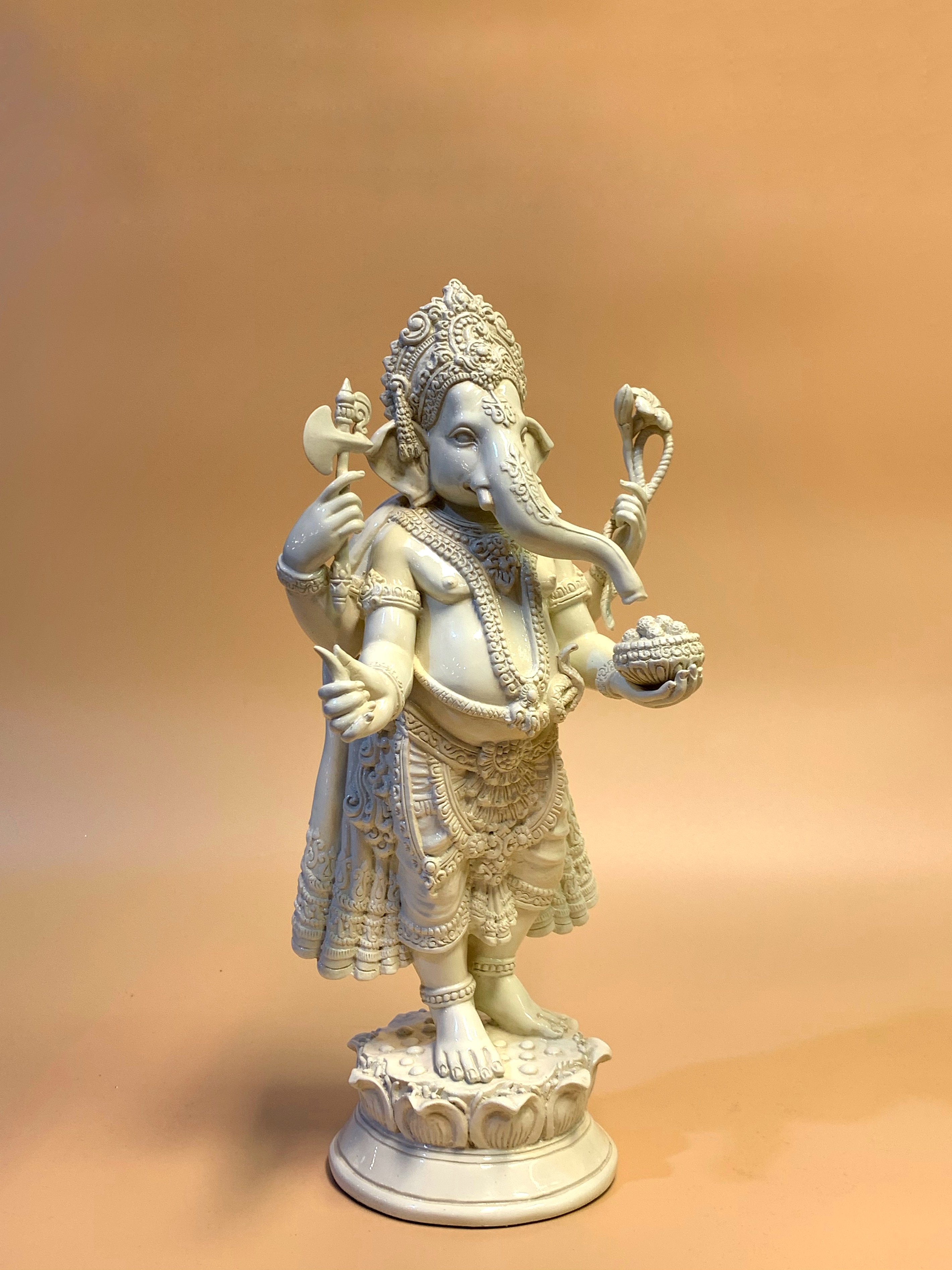 พระรีนาโมจัน คณปติ