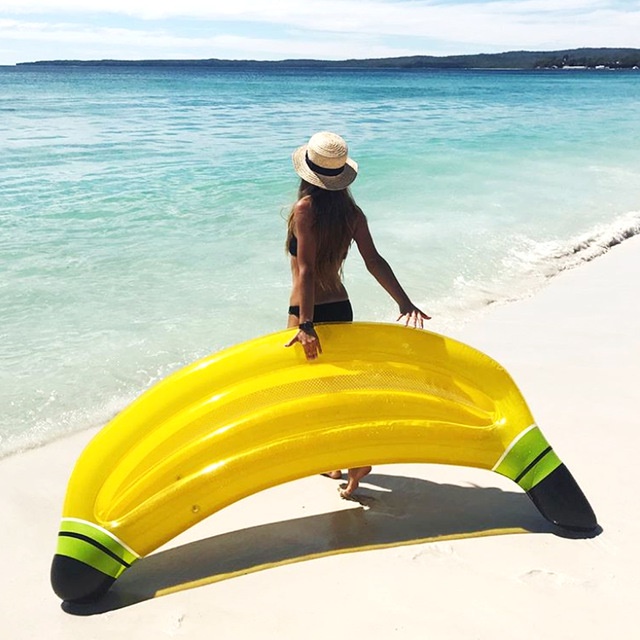 แพยางกล้วย ขนาดใหญ่ Inflatable New Sunnylife Banana Float