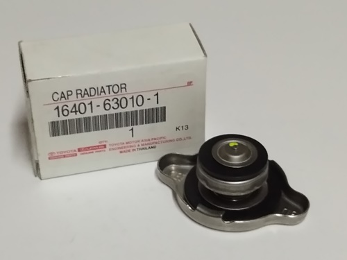 ฝาหม้อน้ำ Toyota ฝาเล็กแท้ จุกใหญ่ (0.9)