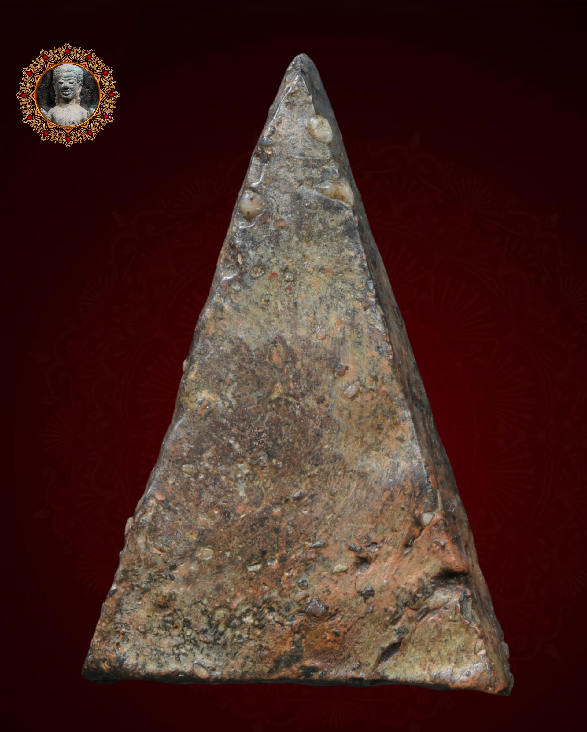 พระนางพญา พิมพ์เข่าตรง