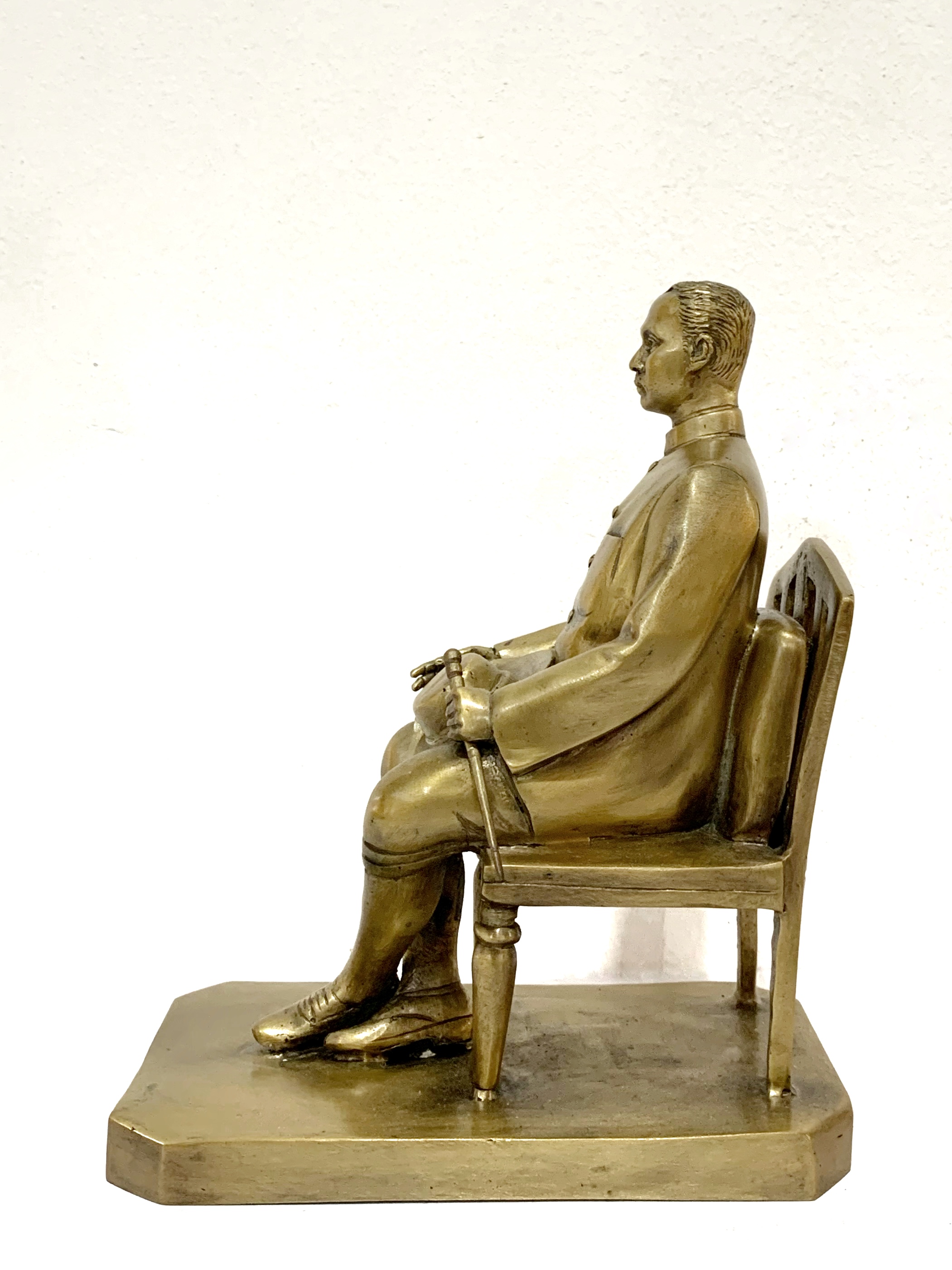 รัชกาลที่ 5 ประทับเก้าอี้ หน้าตัก 5 นิ้ว