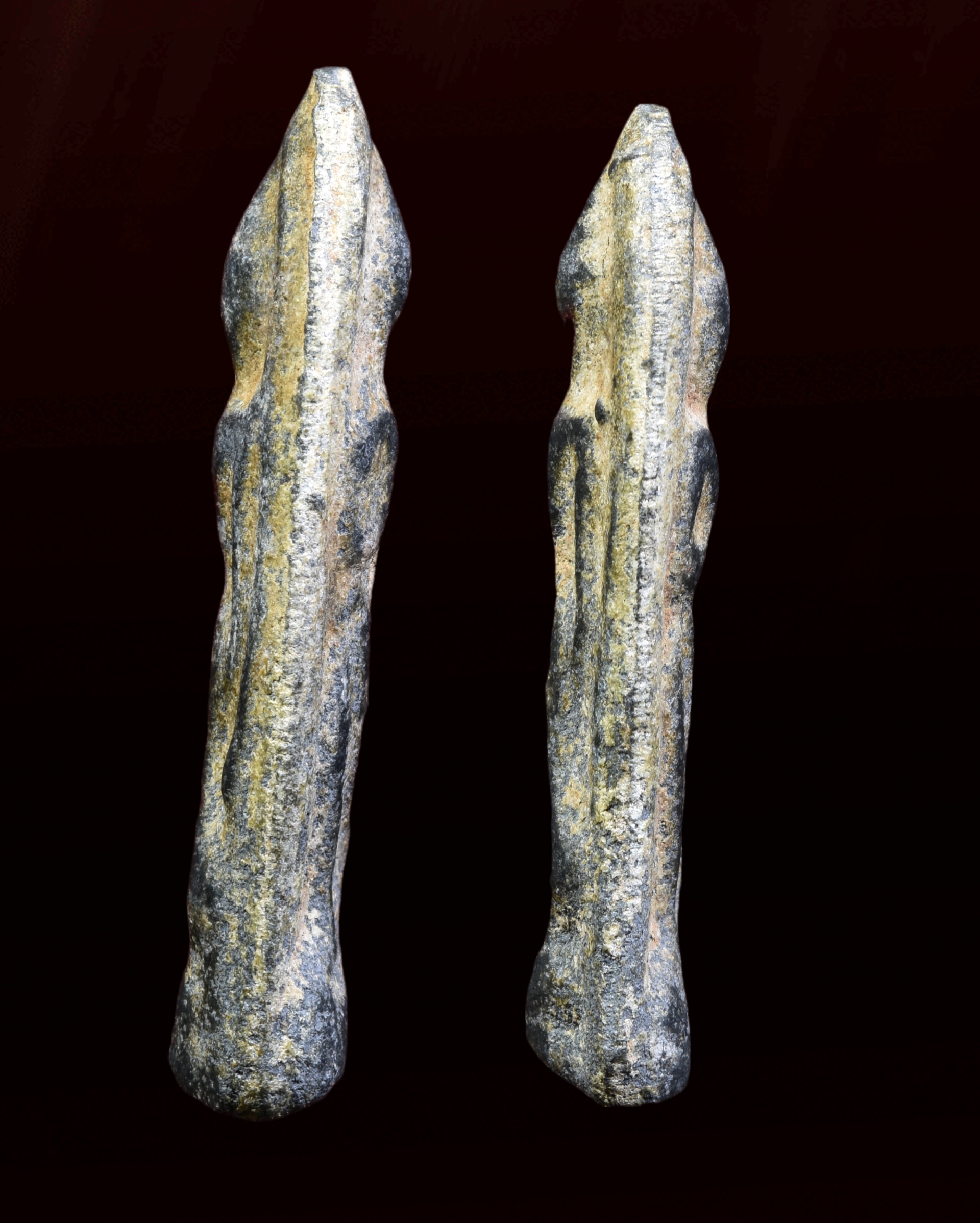 พระปางลีลา พิมพ์สองหน้า เนื้อชินเขียว