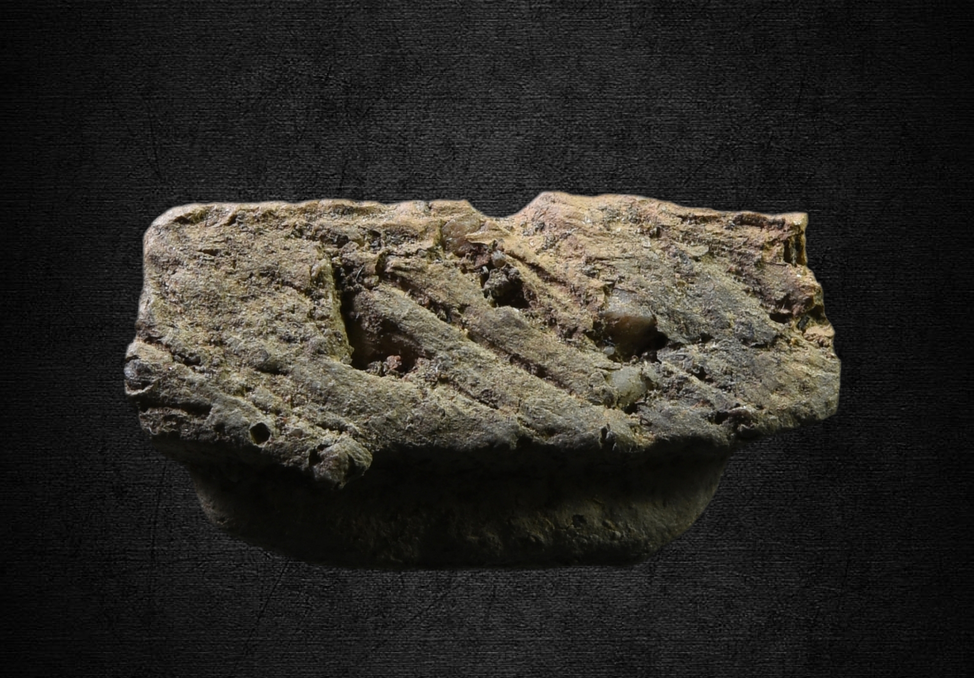 พระนางพญา กรุโรงทอ