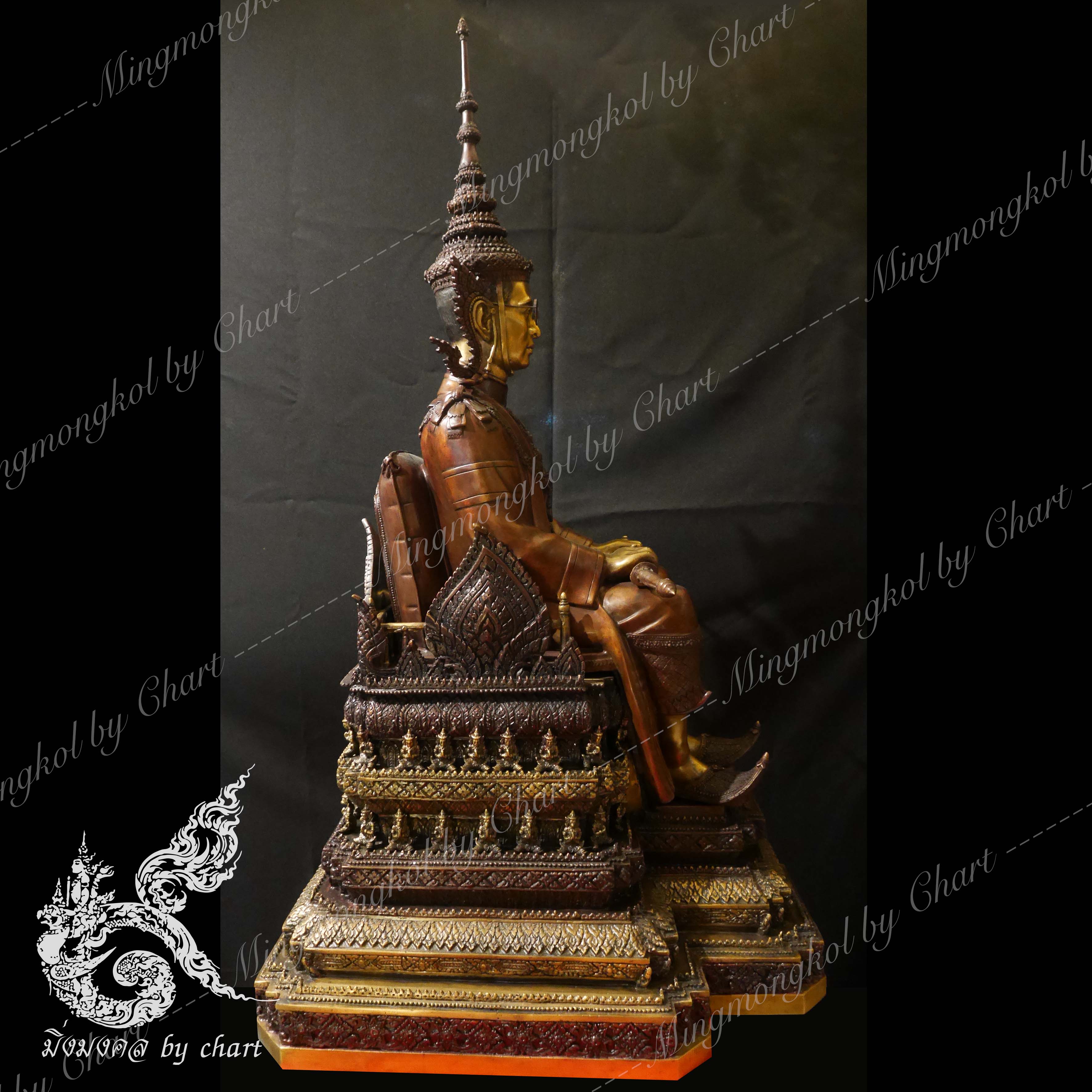 รัชกาลที่ 9 นั่งบัลลังก์ หน้าตัก 16 นิ้ว