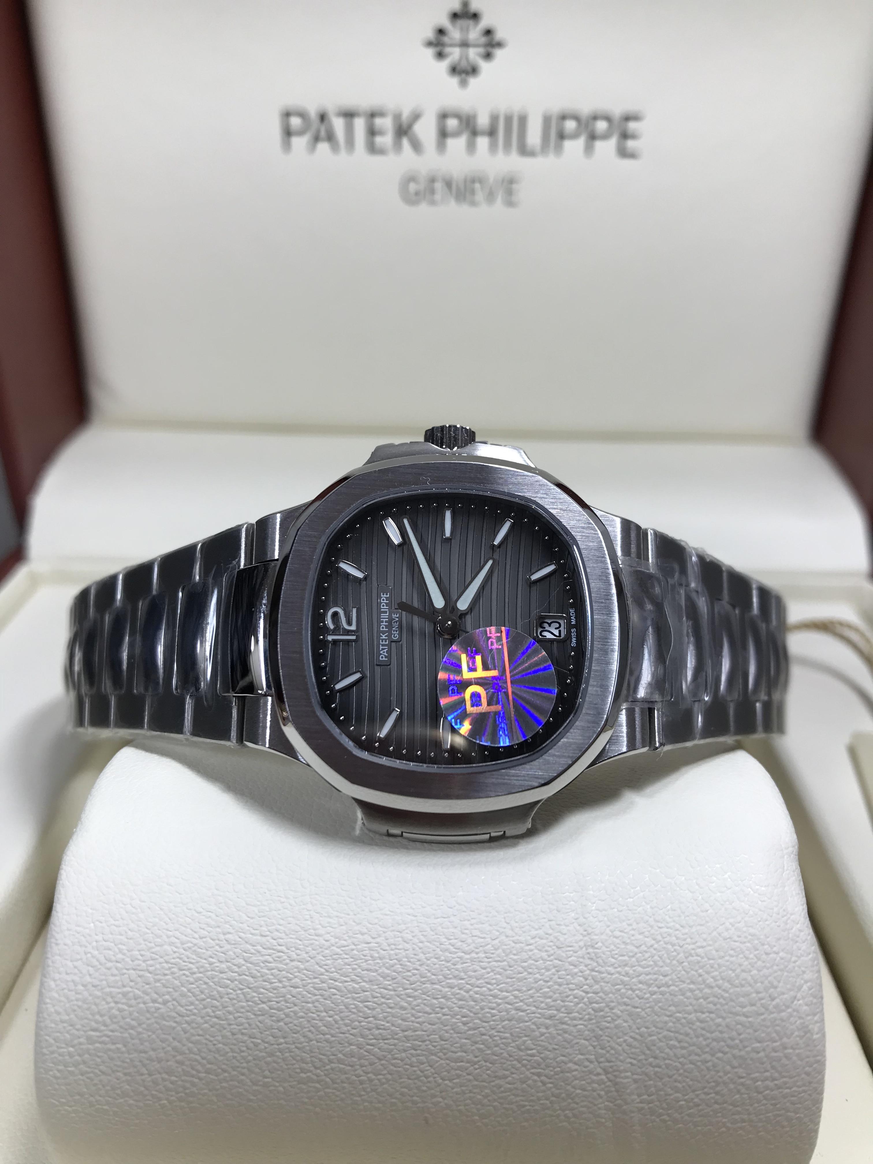 Patek Philippe Nautilus Ladies 7118/1A