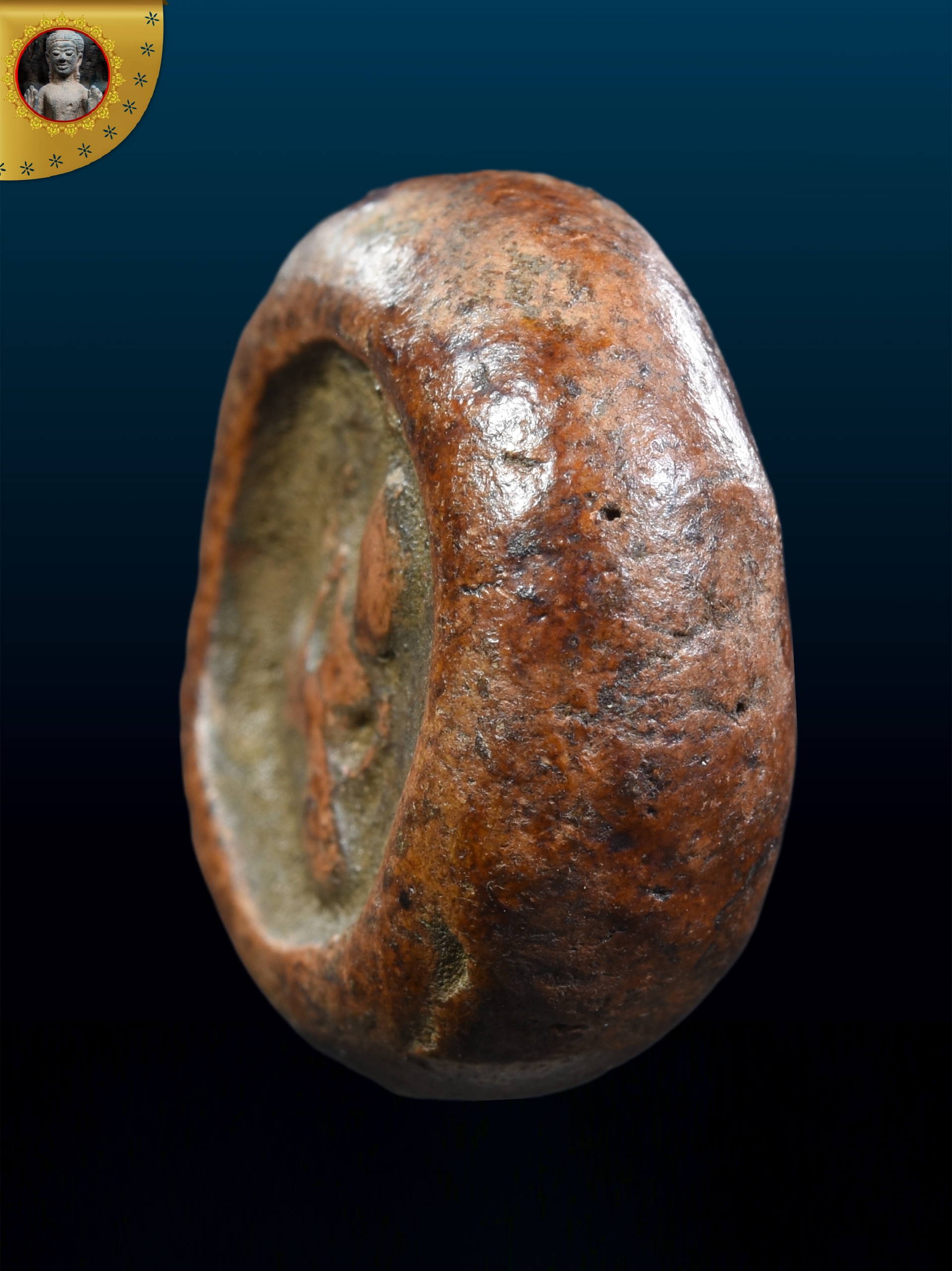 พระเม็ดกระดุมศรีวิชัย