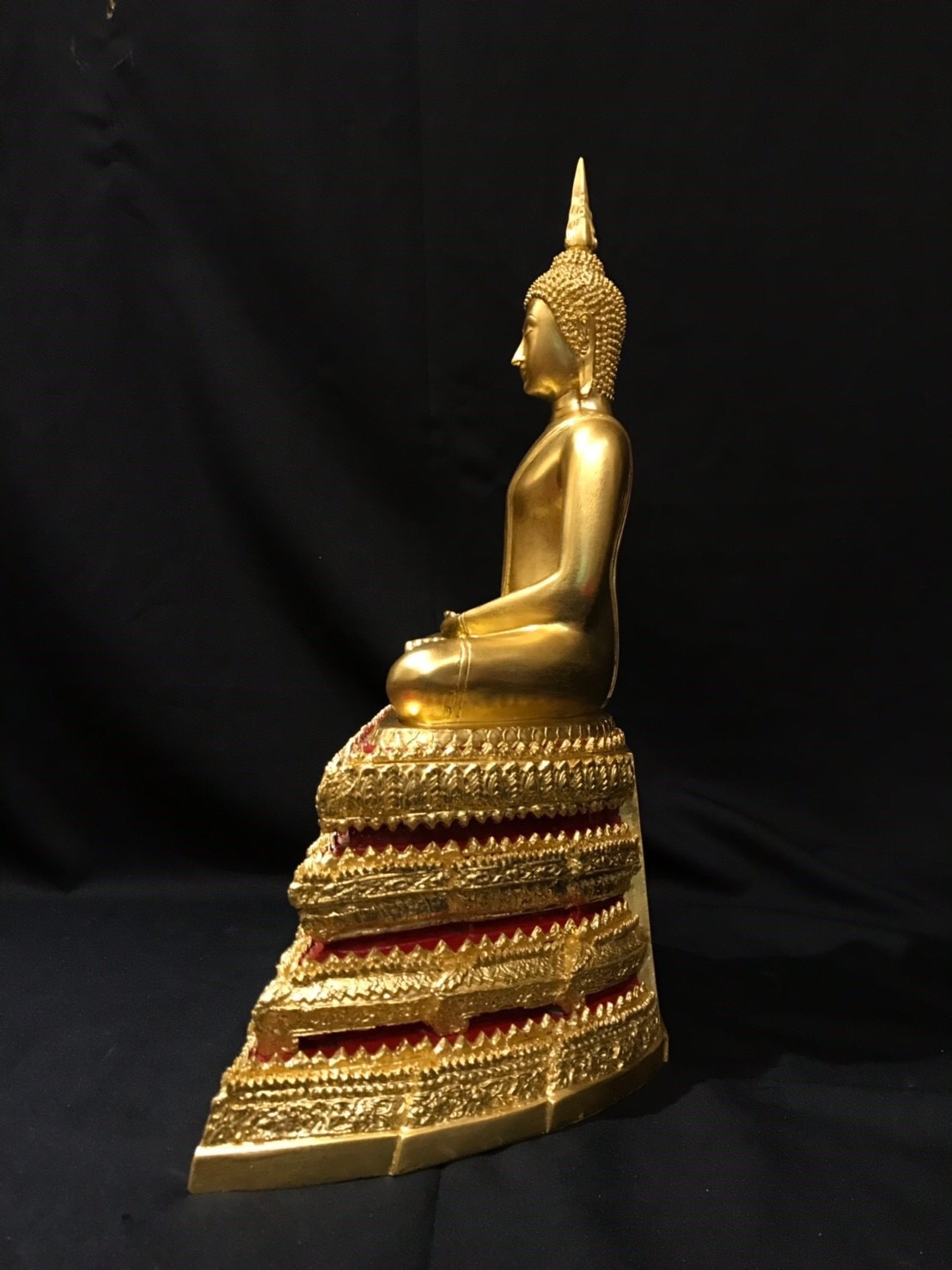 พระประธานยิ้มรับฟ้า หน้าตัก 9 นิ้ว