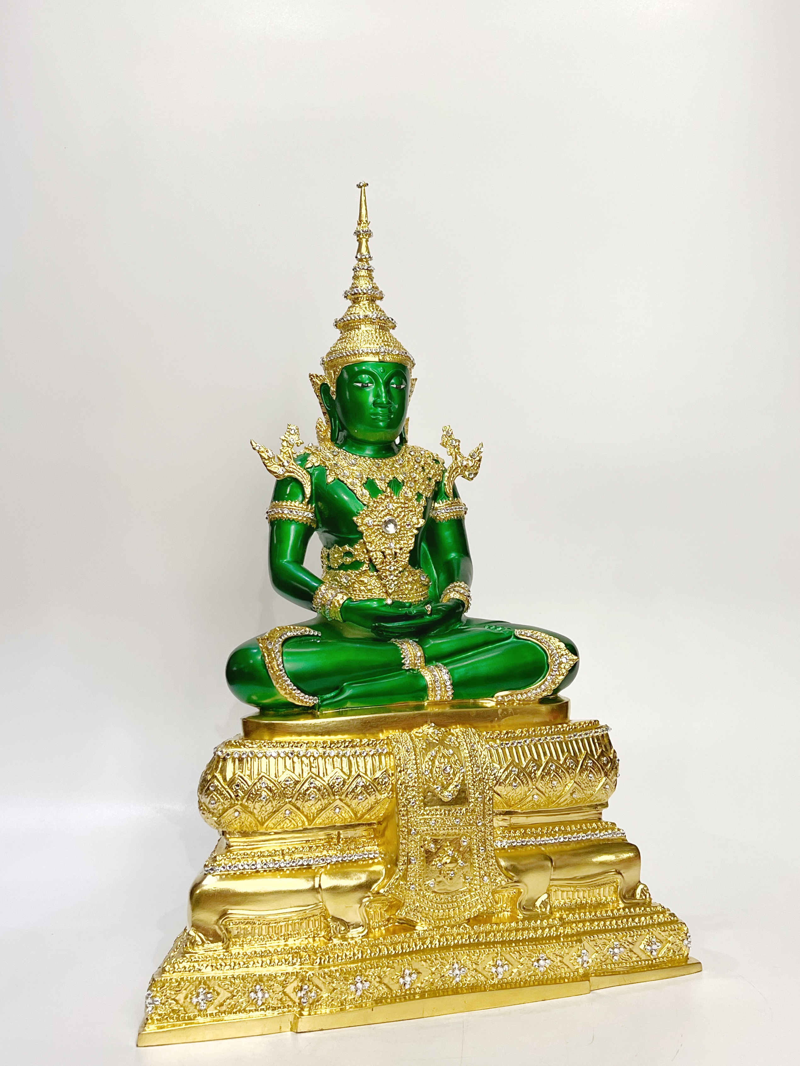 พระแก้วมรกต ทรงเครื่องฤดูร้อน หน้าตัก 9 นิ้ว