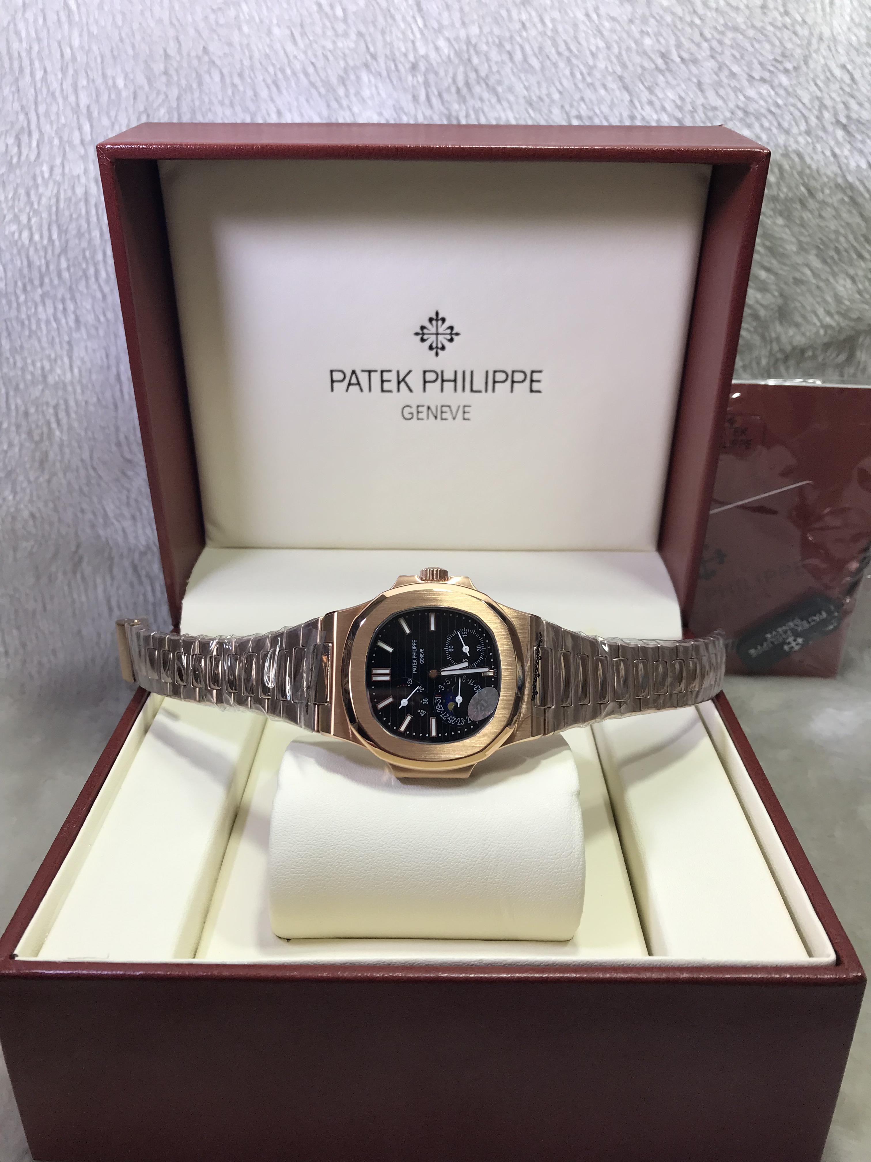 Patek Philippe Nautilus 5712R-001 (5A)