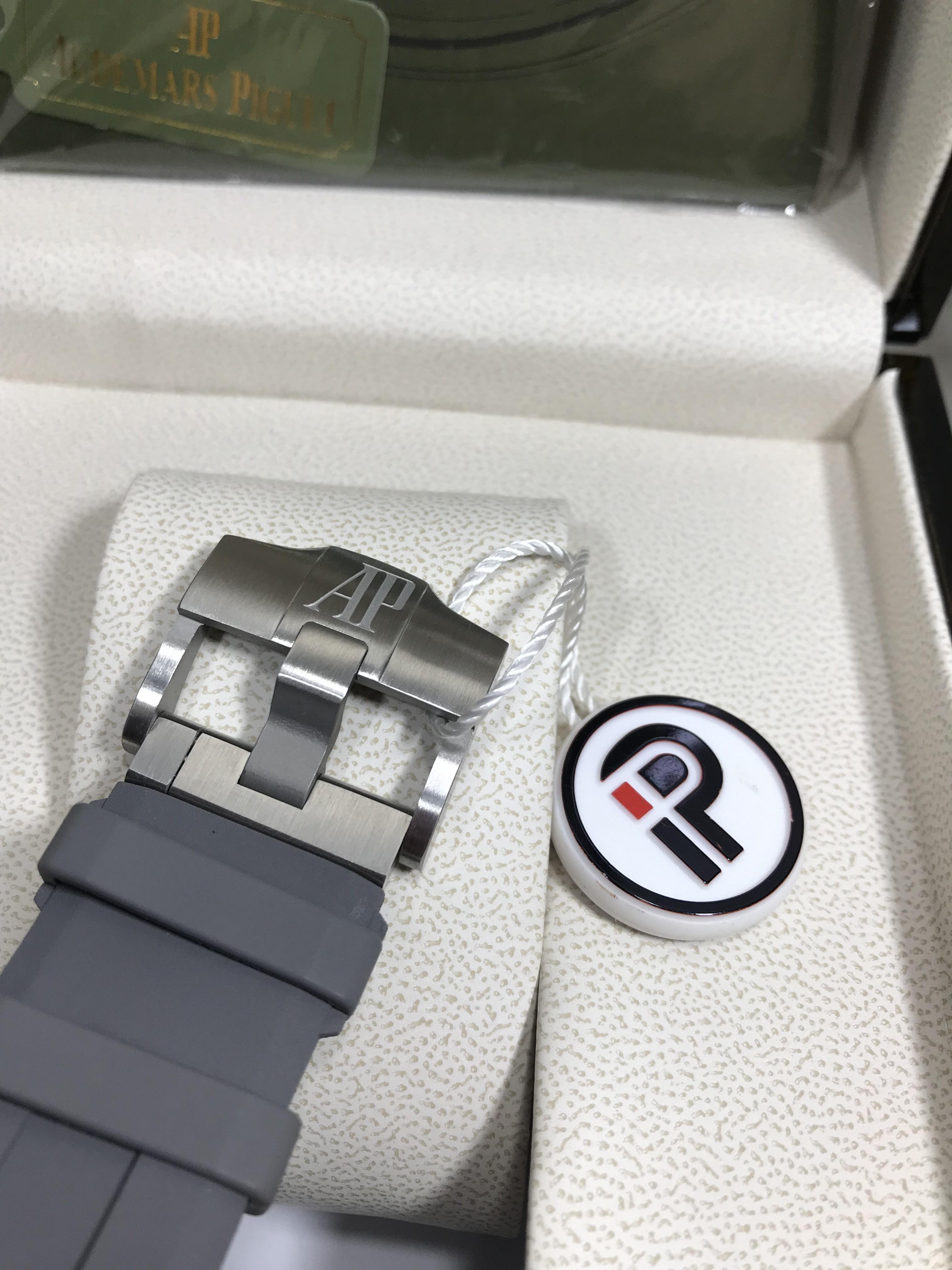 Audemars Piguet (AP) 15720ST (Swiss IP)