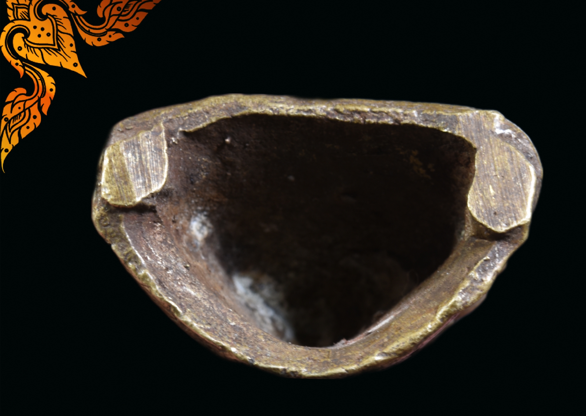 เทวรูปพระนารายณ์สี่กร ทรงนาคเจ็ดเศียร