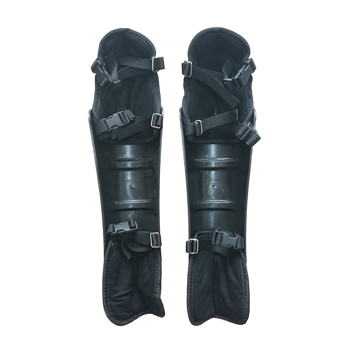 สนับแข้งตัดหญ้า