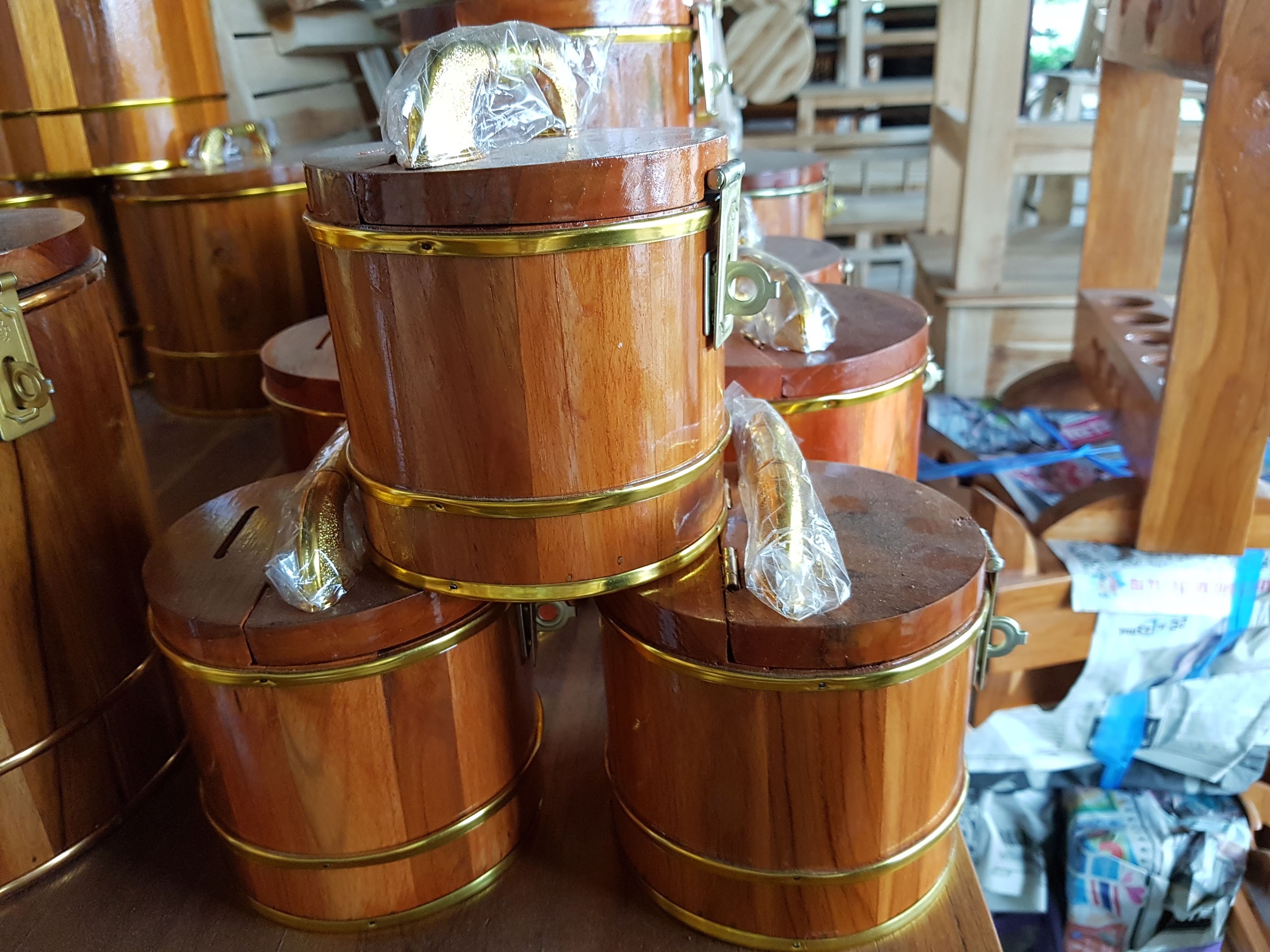 กระปุกออมสินไม้สัก