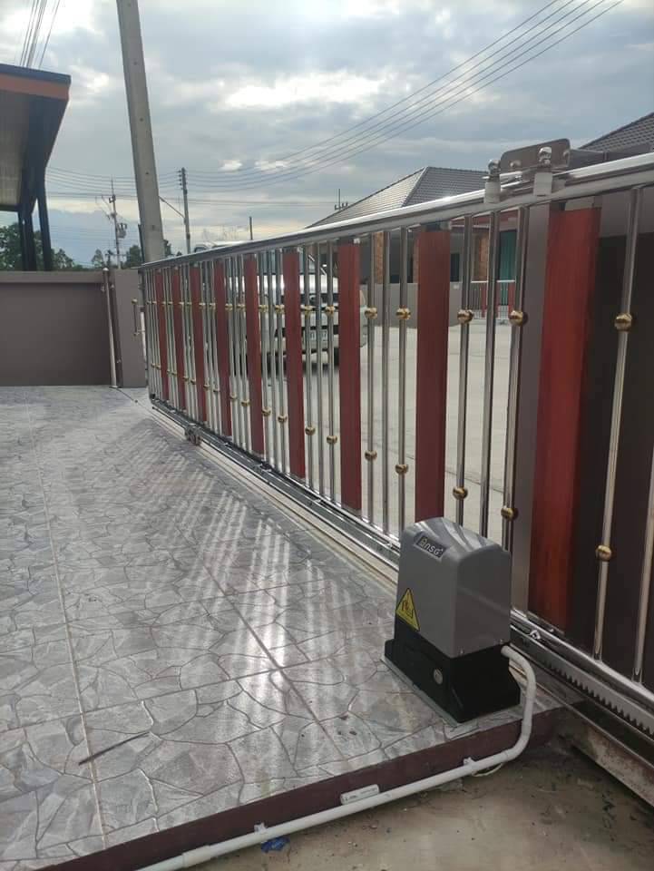 ประตูรีโมท มอเตอร์รีโมท ช่างสแตนเลส ประตูรั้วบ้าน ( จังหวัดภูเก็ต ) Tel. 095-1955898
