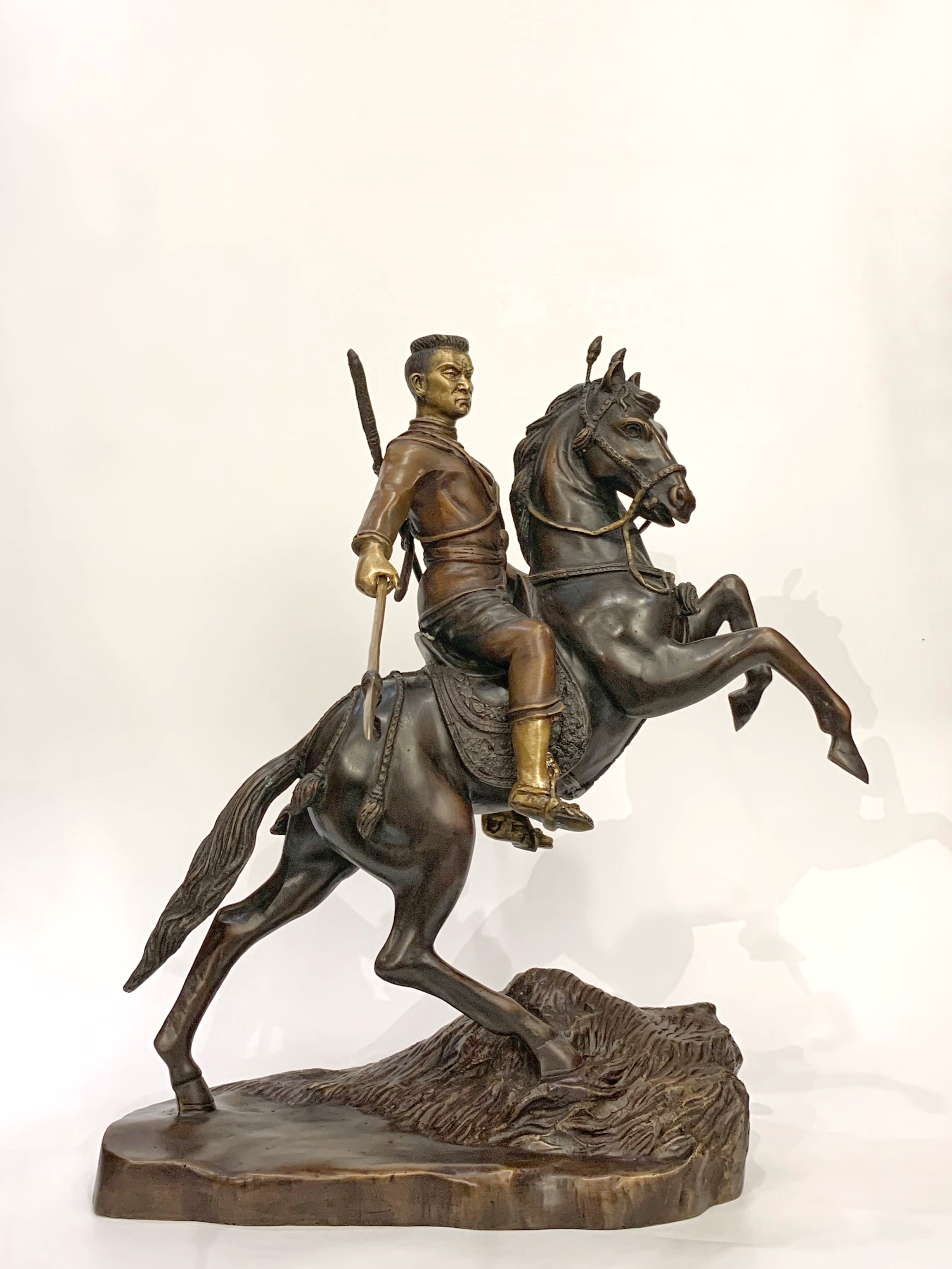 พระนเรศวรมหาราช ปราบไพรี หน้าตัก 9 นิ้ว (ทรงทวน)