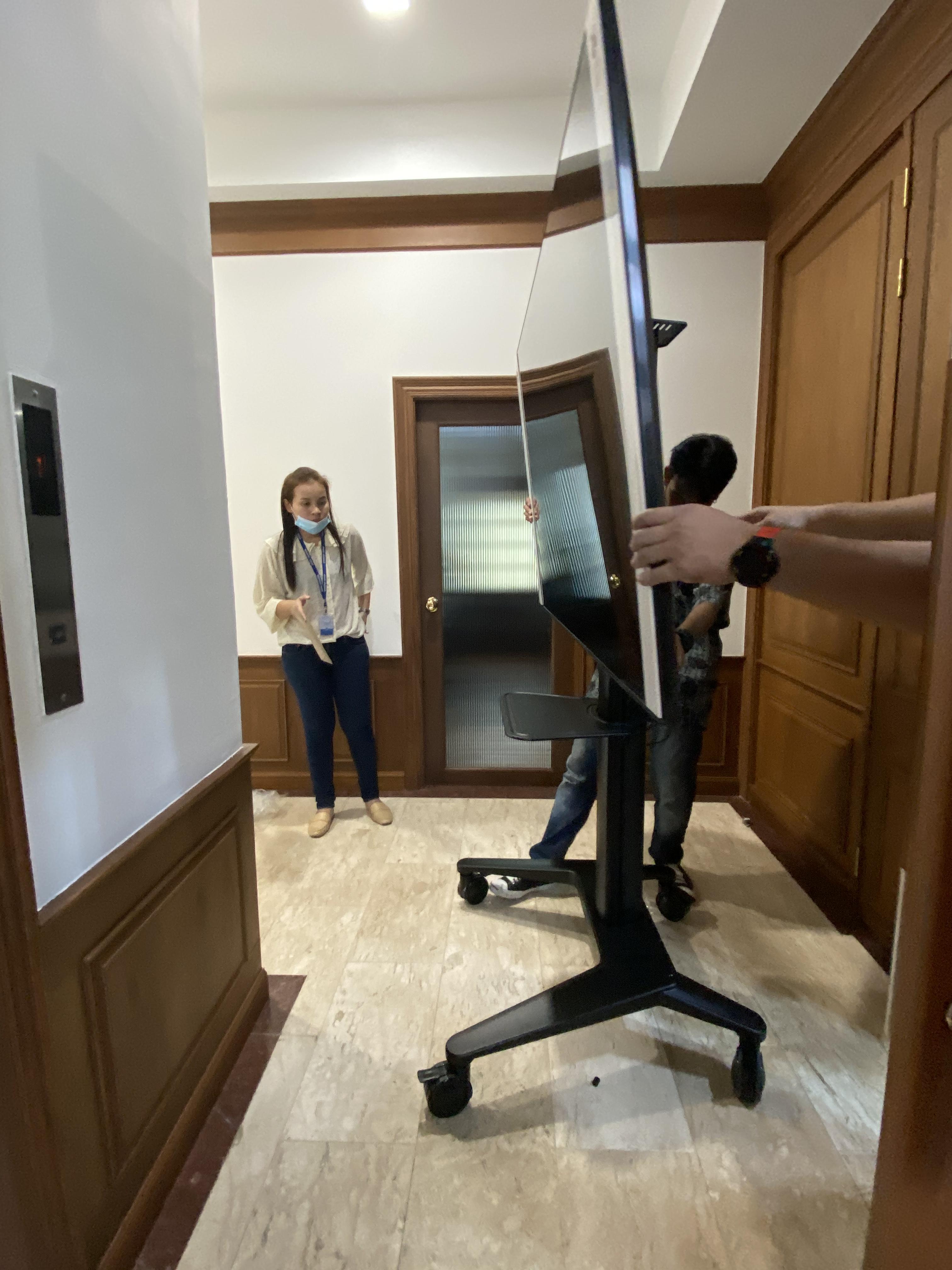 JMTVSTAND MT-F9100 ขาตั้งพื้นทีวีมีล้อเลื่อน สีดำ วัสดุอลูมิเนียม รูปทรงสวยงาม ทันสมัย รองรับทีวีขนาด 37"-75นิ้ว{รับประกัน 3 ปี }0964746498