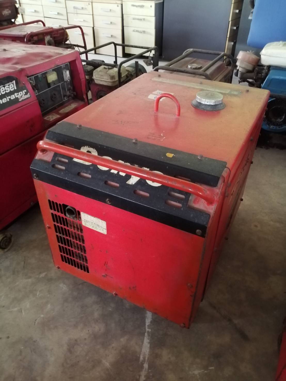ไดร์ปั่นไฟเชื่อมได้ เก่า DENYO 140GSS