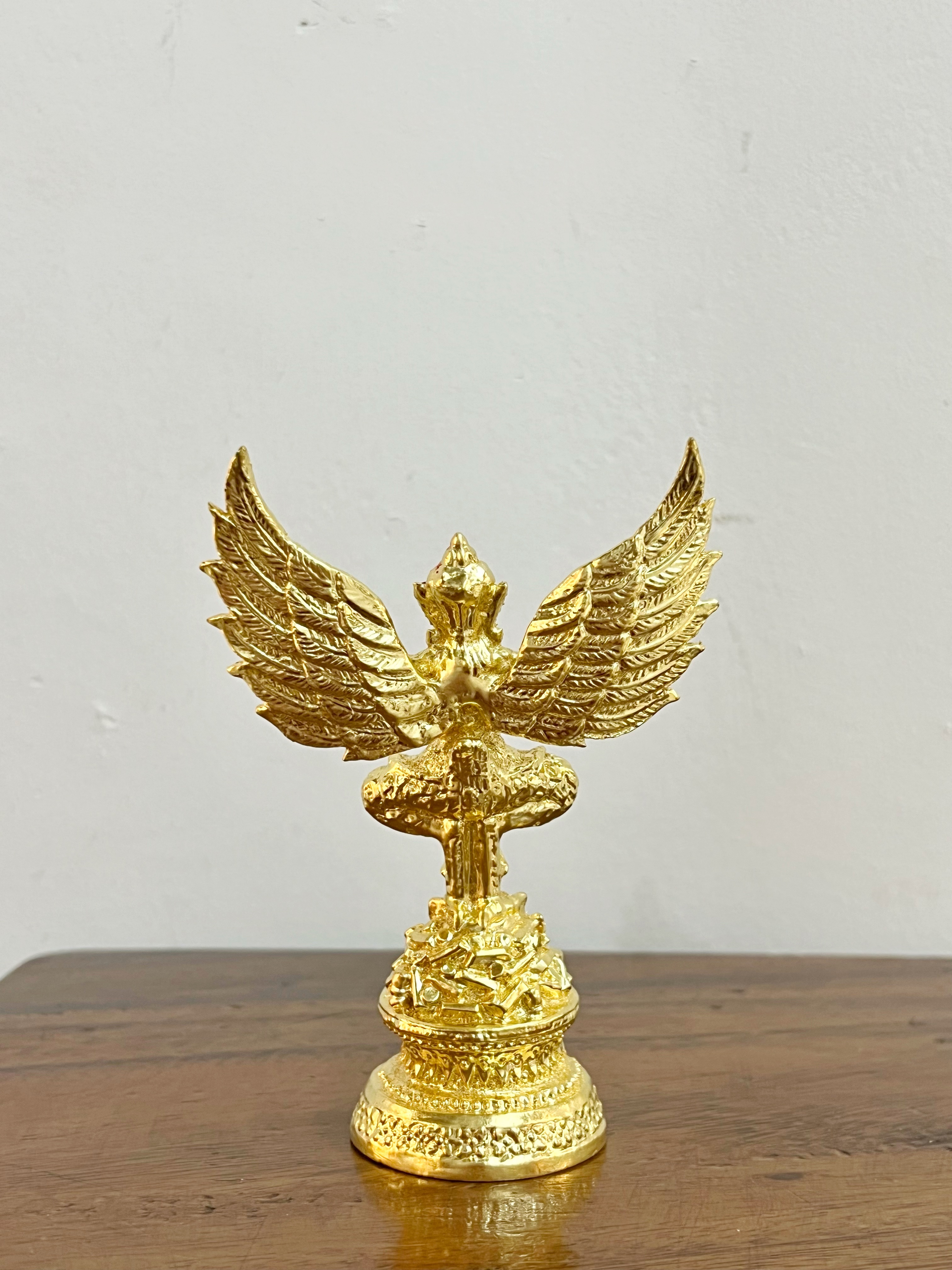 พญาครุฑ รุ่น เหยียบเงินเหยียบทอง สูง 5 นิ้ว (ตั้งโต๊ะ)