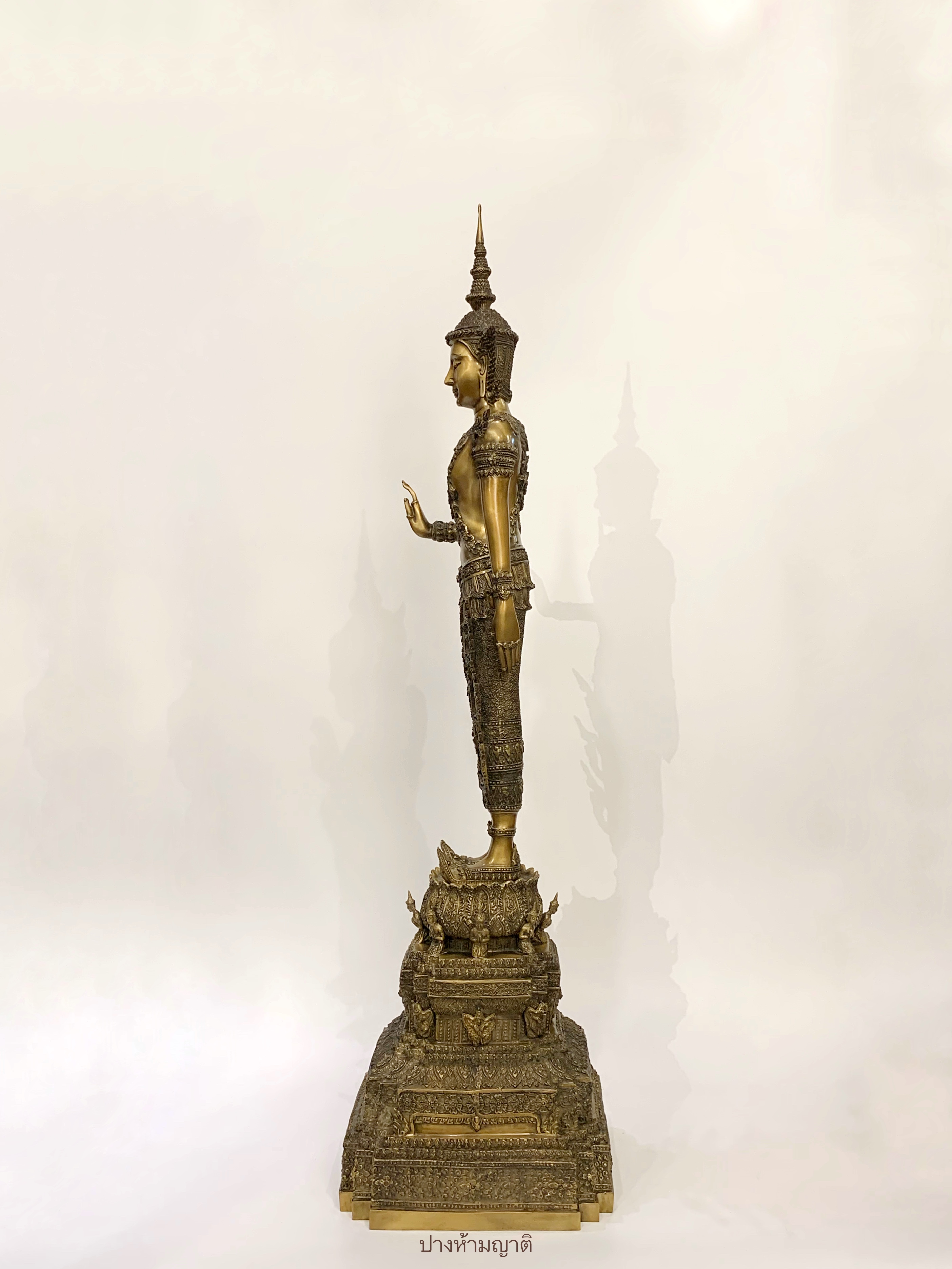 พระพุทธรูป ปางห้ามญาติ ทรงเครื่องจักรพรรดิ์ หน้าตัก 9 นิ้ว