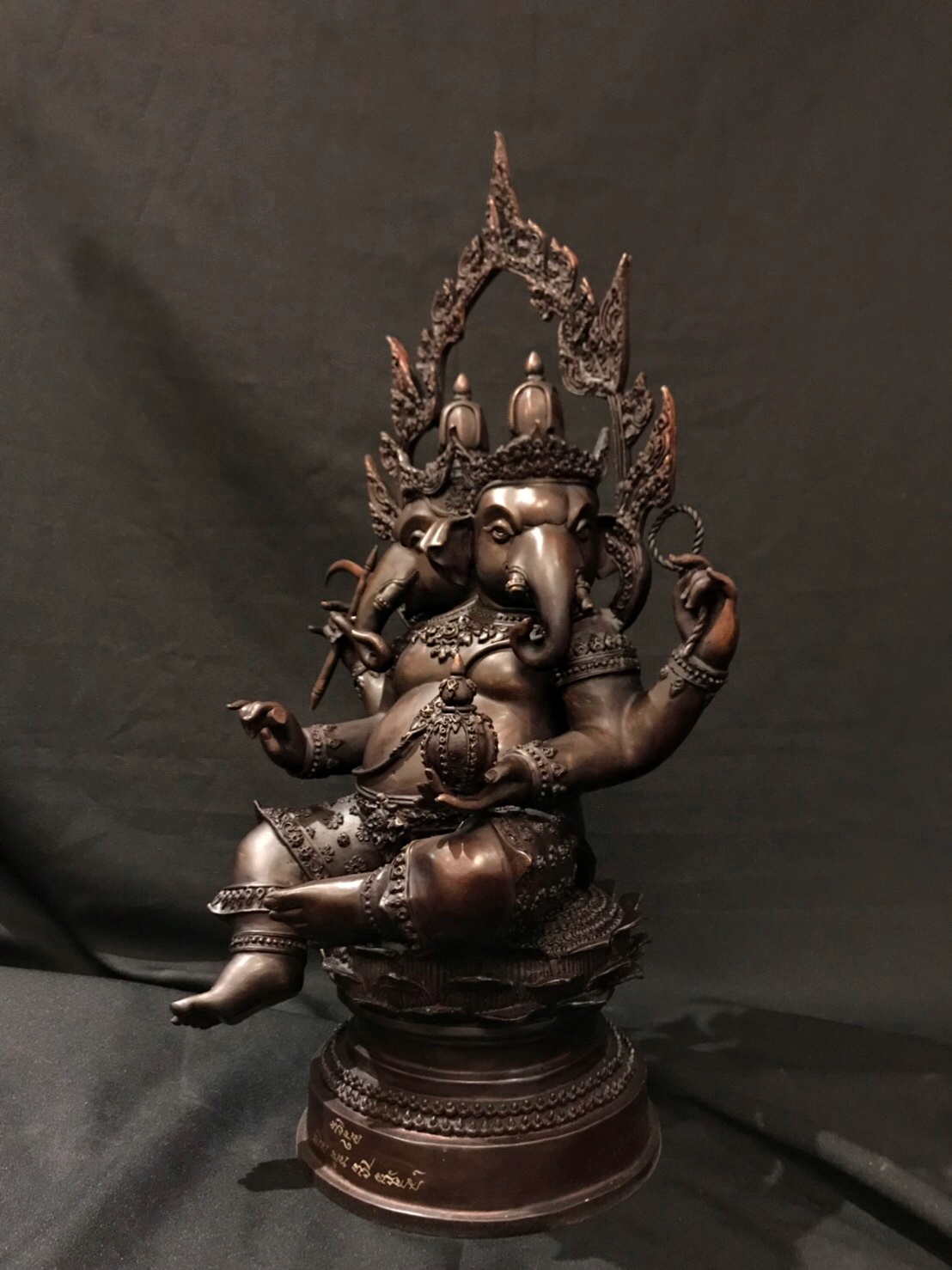 พระพิฆเนศ ปางทวิมุข หน้าตัก 9 นิ้ว