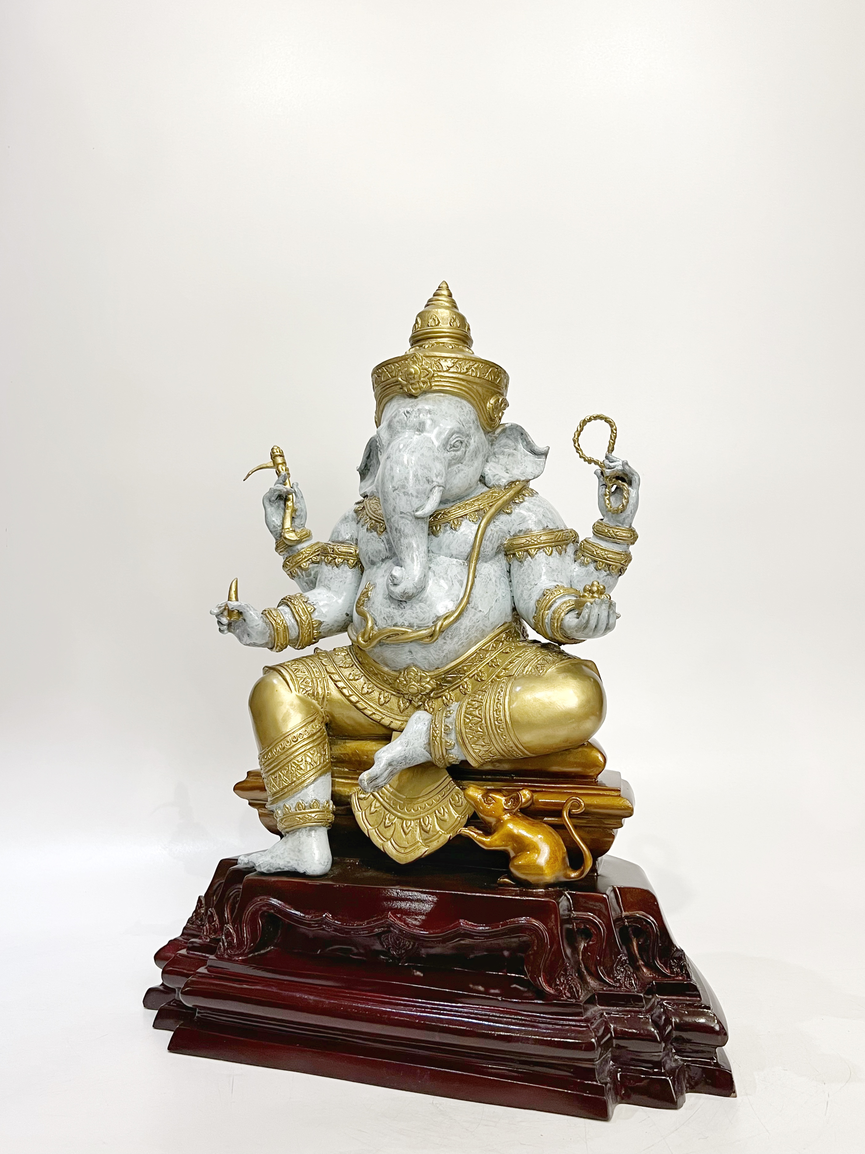 พระพิฆเนศ : พระสิทธิทากายะคณปติ หน้าตัก 9 นิ้ว (หมายเลข 5)