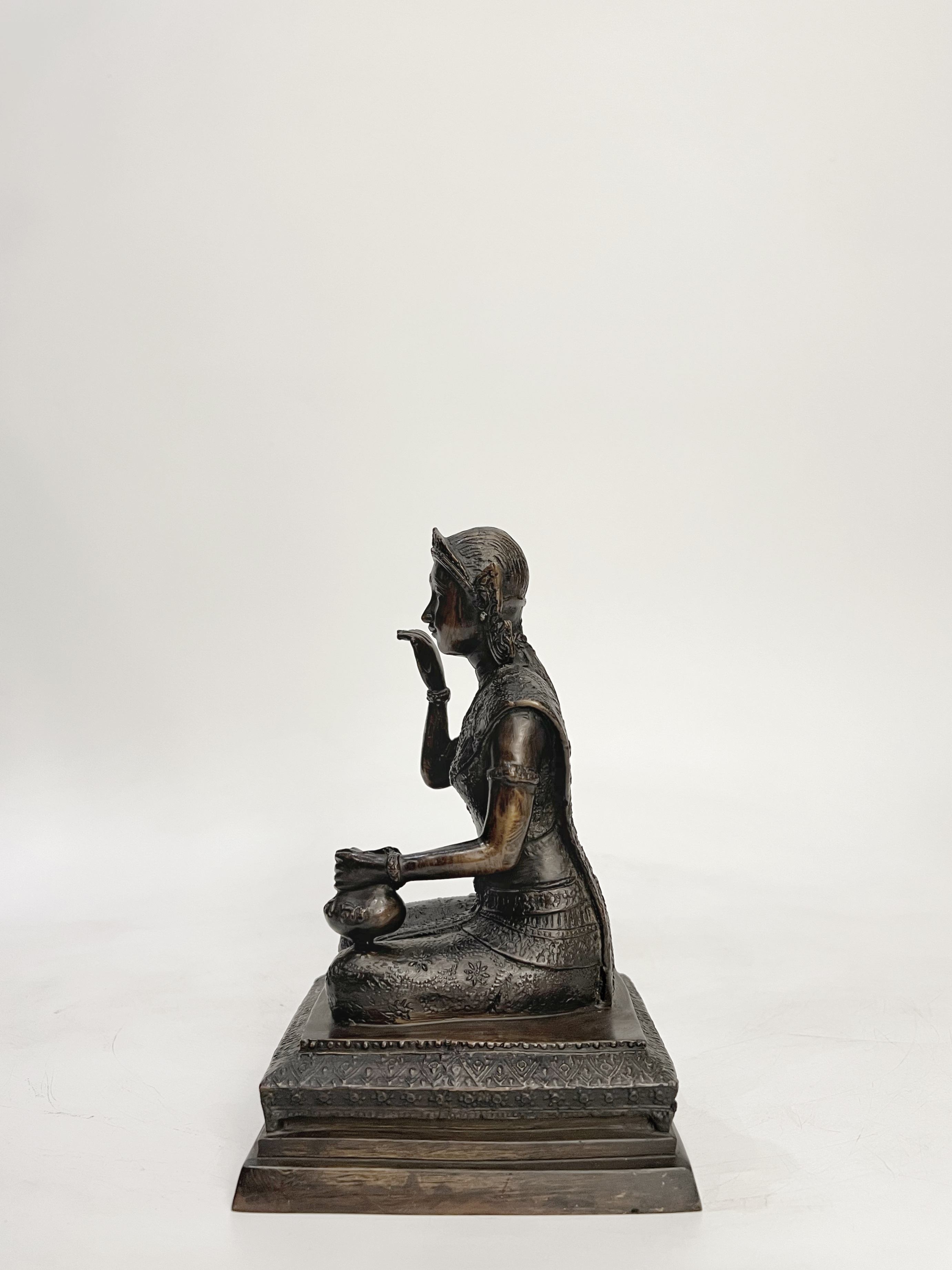 แม่นางกวัก หน้าตัก 5 นิ้ว