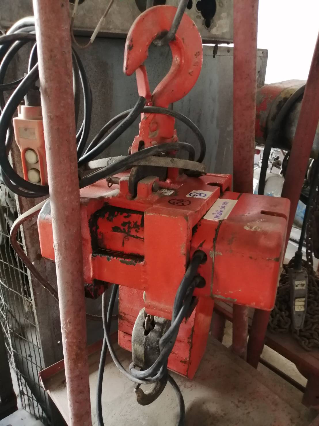 รอกไฟฟ้า 2 ตัน 3 สาย