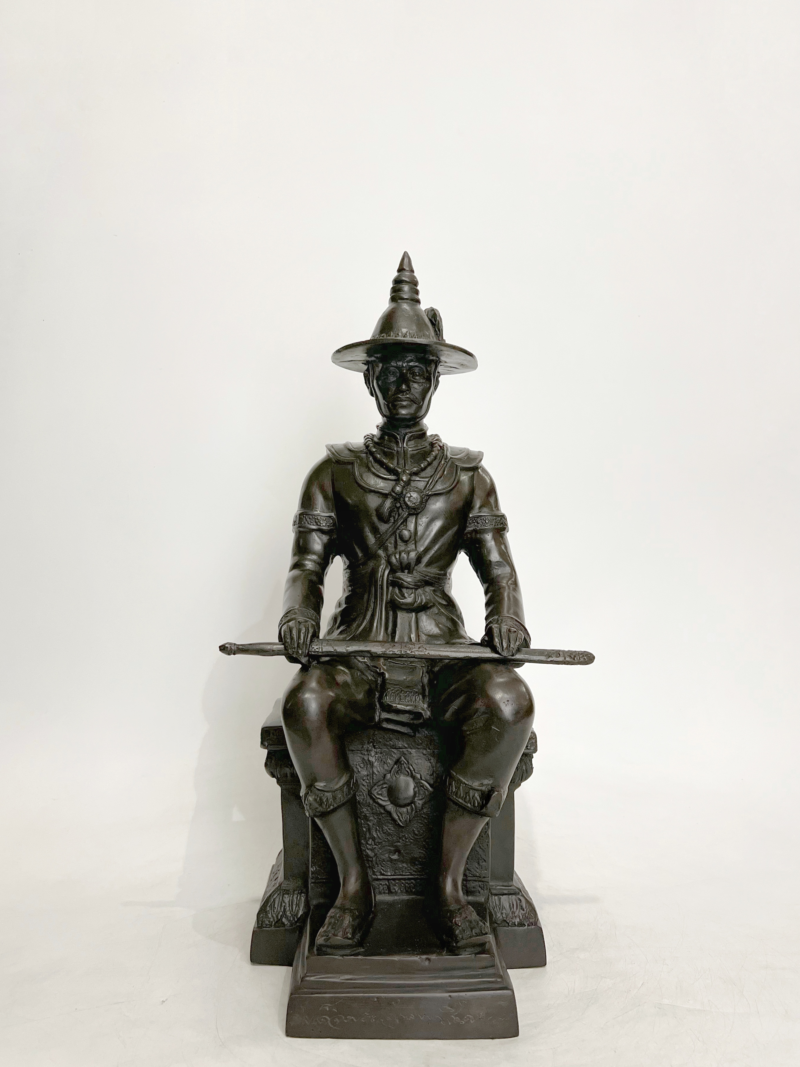 สมเด็จพระเจ้าตากสินมหาราช นั่งบัลลังก์ หน้าตัก 12 นิ้ว